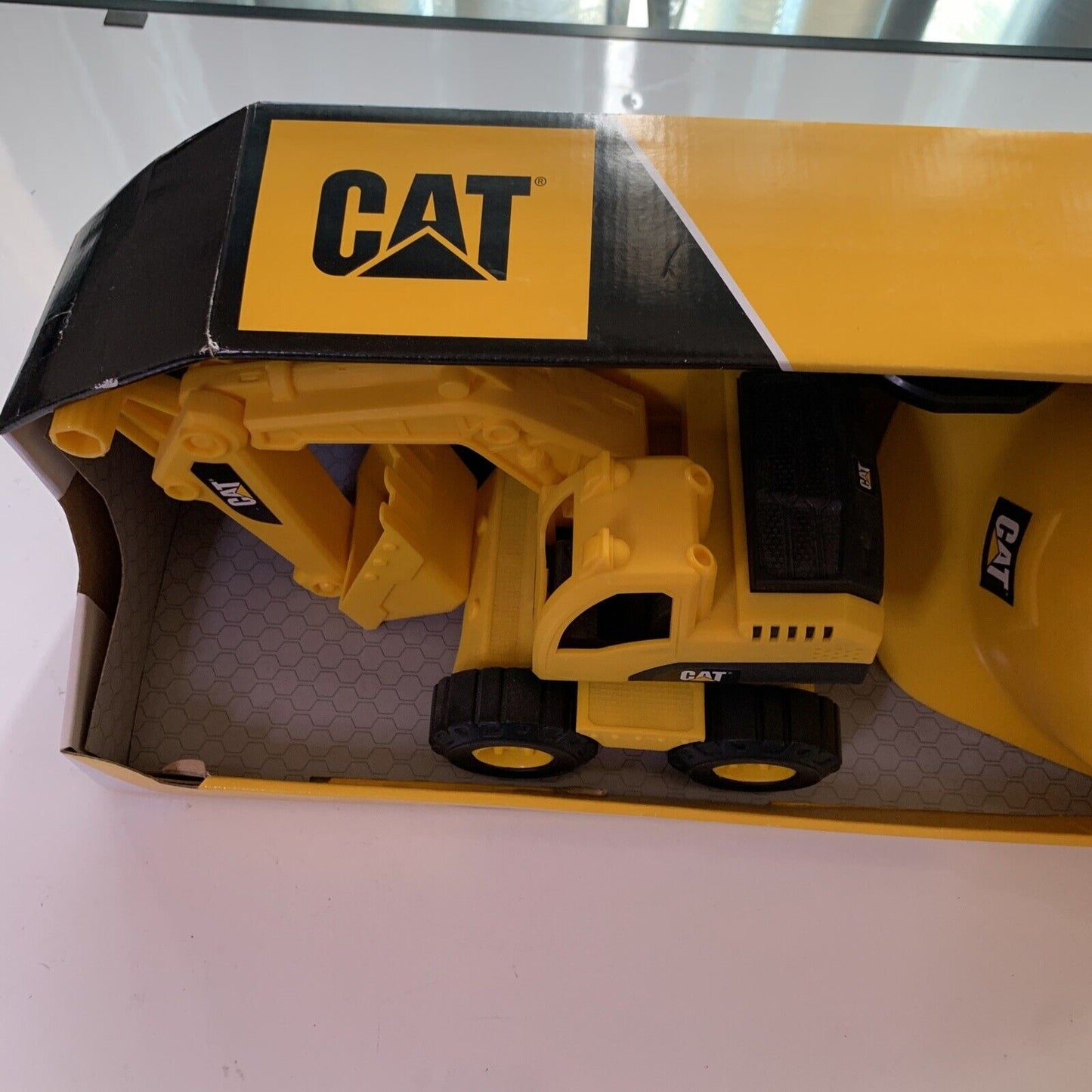 CAT Construction Fleet Sand Set Excavator with Hard Hat 10inch  NEW