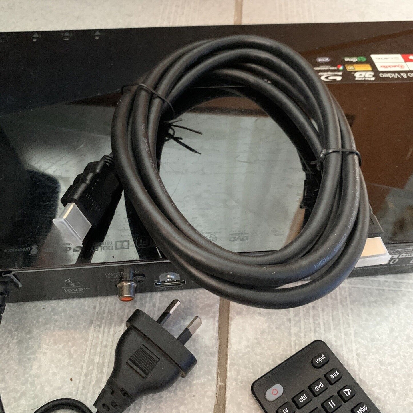 Sony Bluray 3D DVD Player WiFi BDP-S5100 with Remote Control Region B & 4
