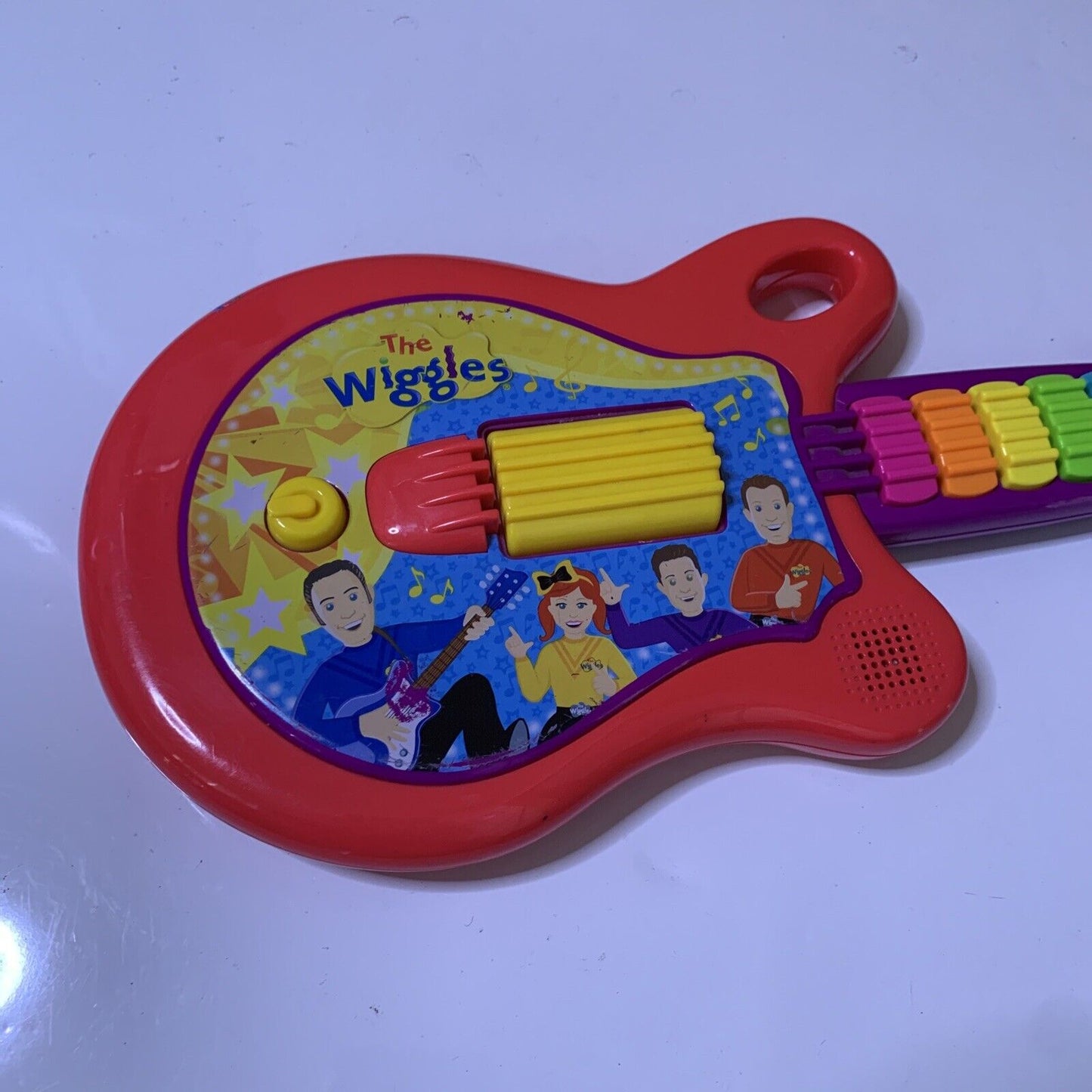 The Wiggles  2015 Play A Long Musical Instrument Guitar Toy HUN839