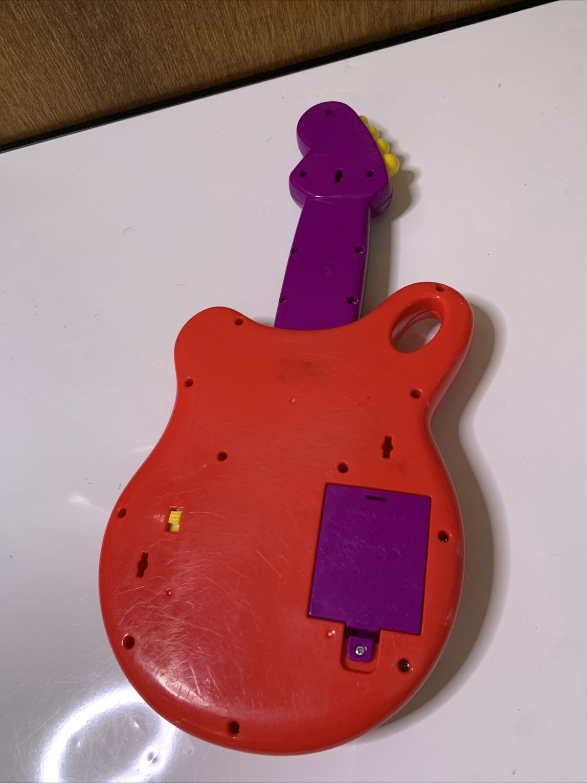 The Wiggles  2015 Play A Long Musical Instrument Guitar Toy HUN839