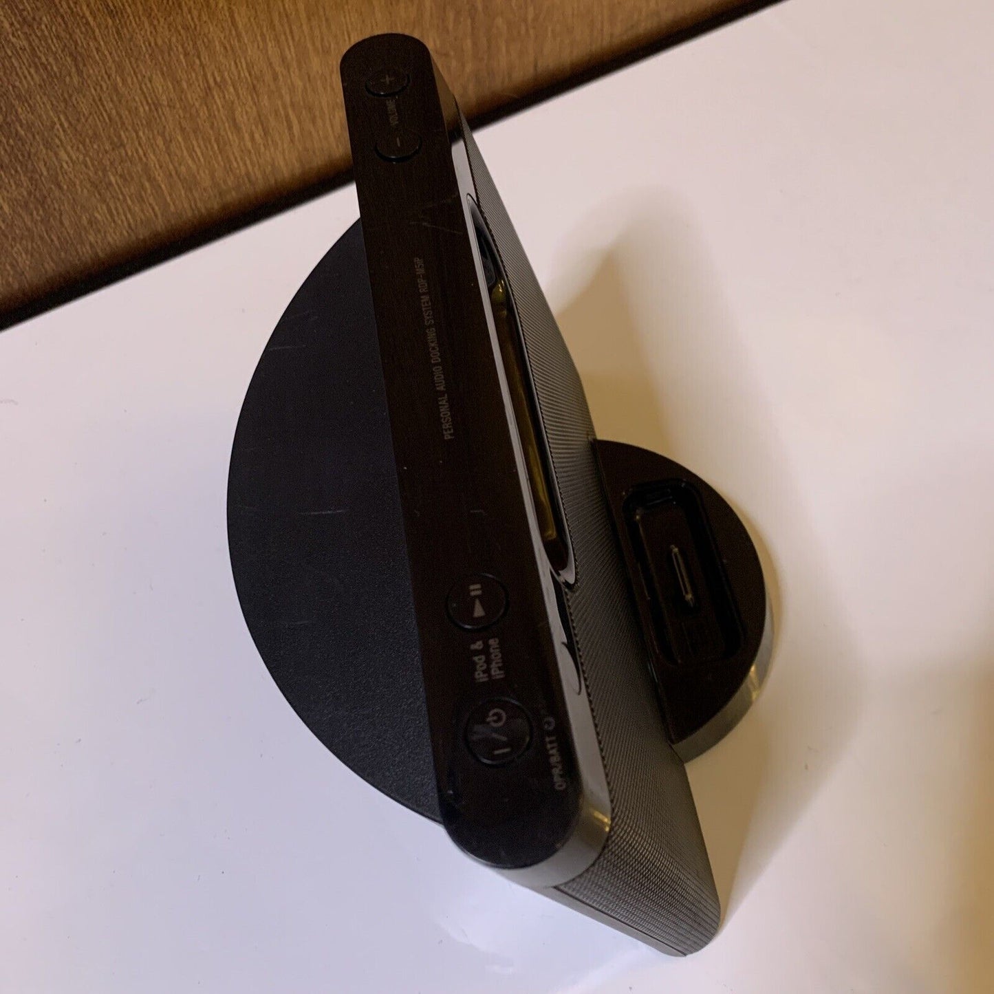 Sony  Personal Audio Docking System 30 Pin ipod/iphone RDP-M5iP