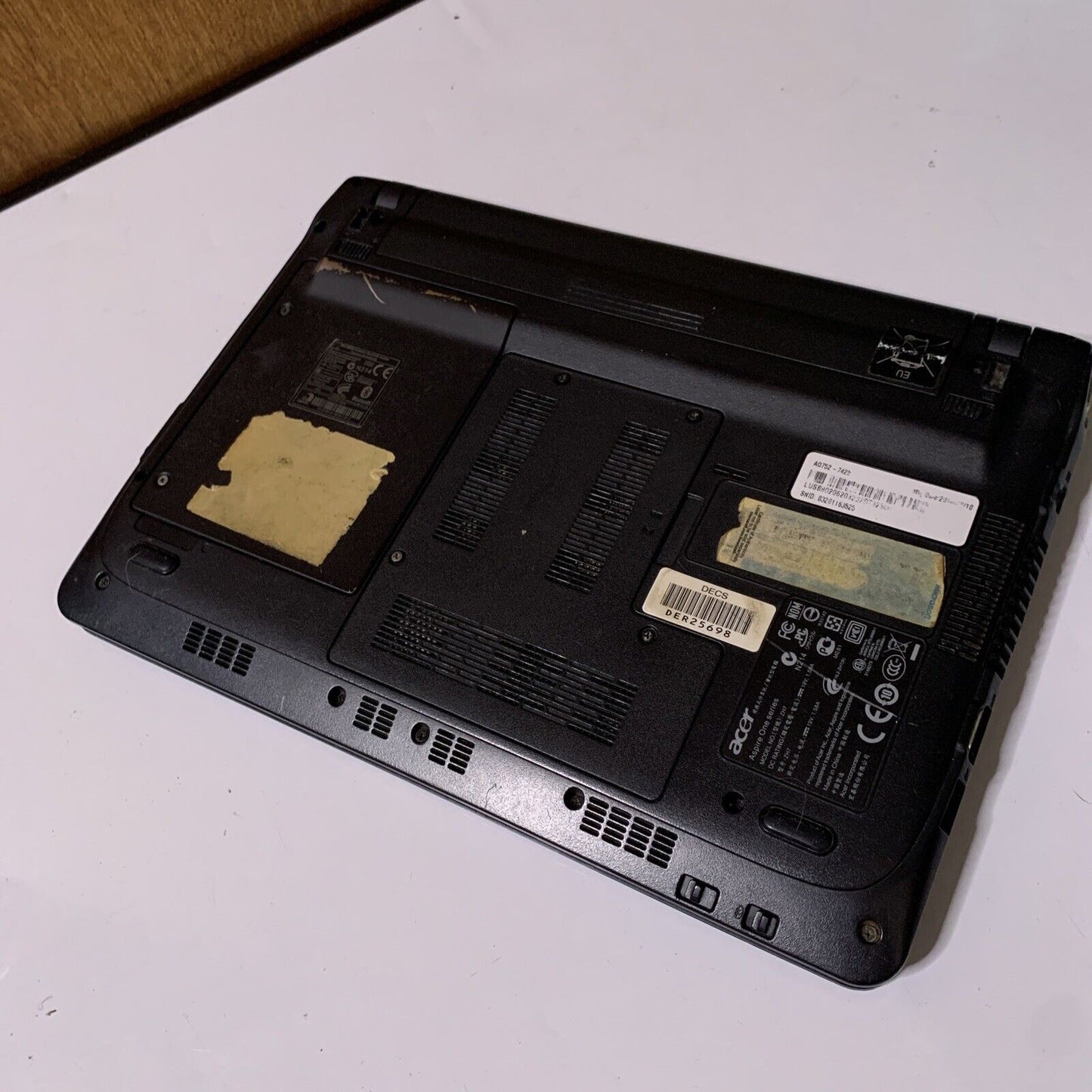 Acer Aspire One 752 Laptop 11.5" Intel Celeron M 743 1.3Ghz 2GB RAM 250 GB Win 7