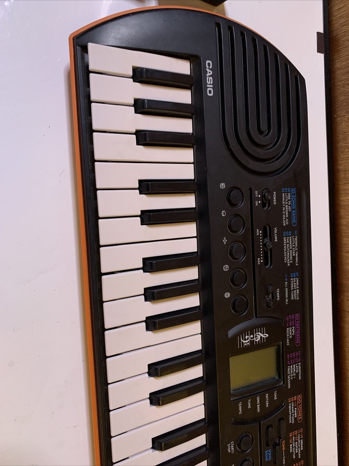 Casio SA-76 Electronic Keyboard with Power Supply