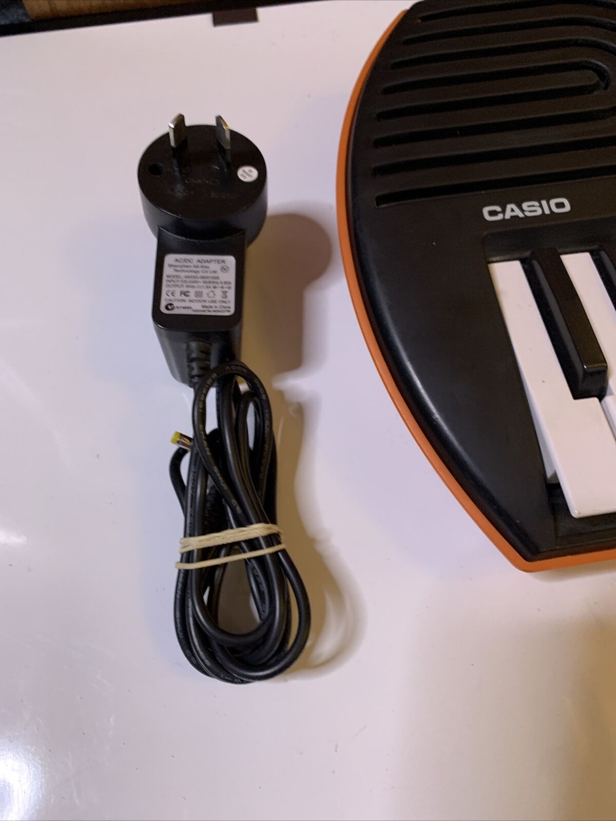 Casio SA-76 Electronic Keyboard with Power Supply