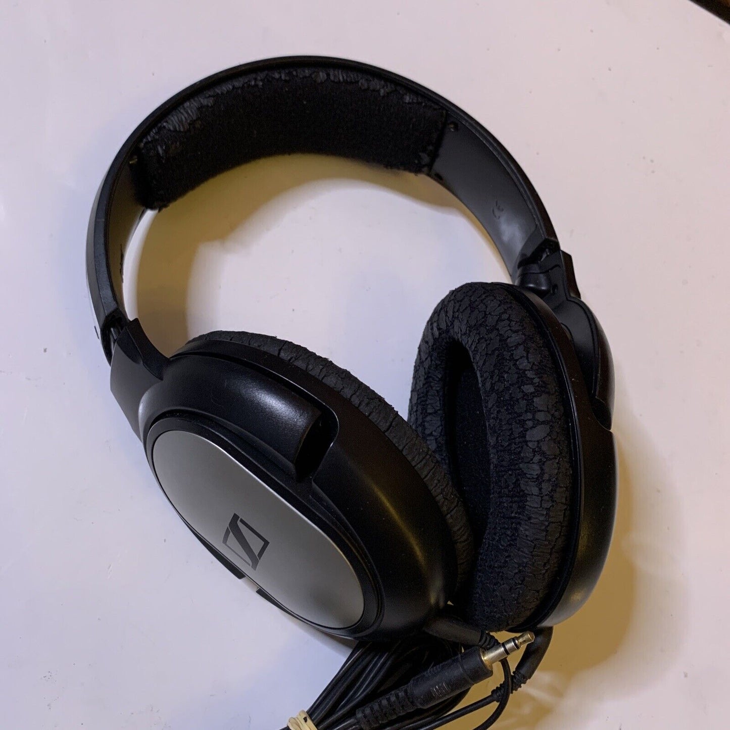 Sennheiser HD-201 Over the Ear Headphones Black