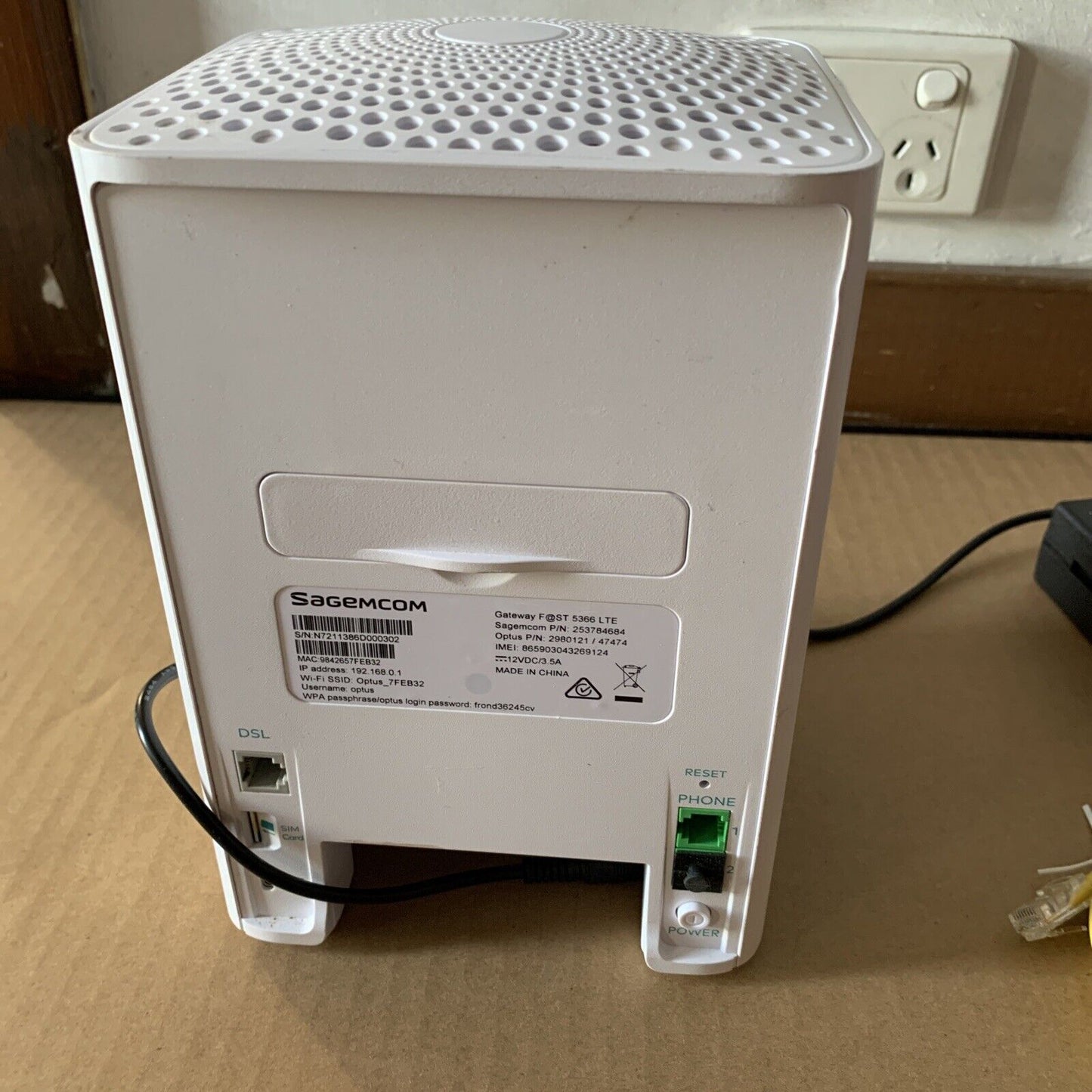 Optus Sagemcom Gateway FAST 5366 LTE 4G Backup NBN Modem WiFi Router