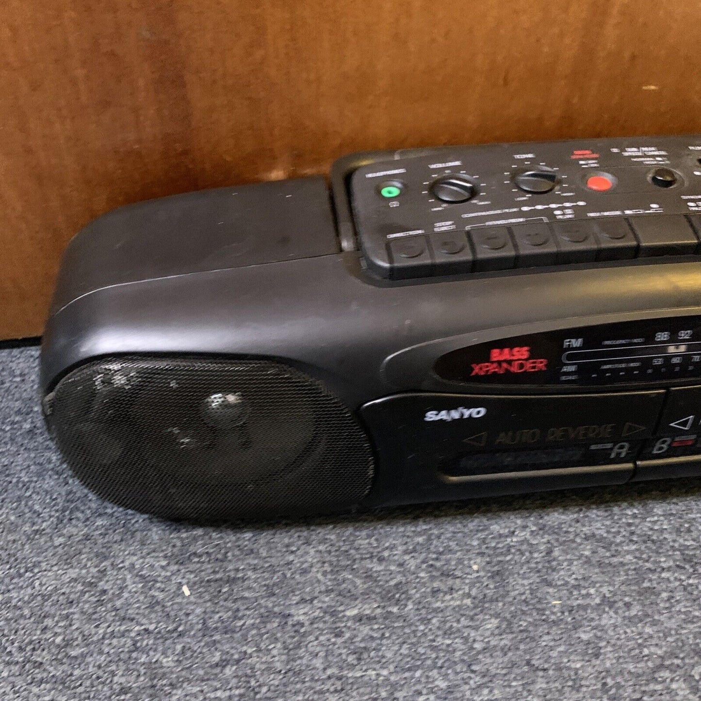 Sanyo Dual Cassette Player Recorder AM/FM Radio Boombox MW-807F(K)