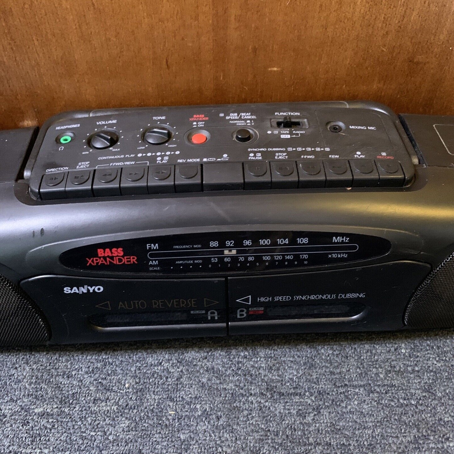 Sanyo Dual Cassette Player Recorder AM/FM Radio Boombox MW-807F(K)