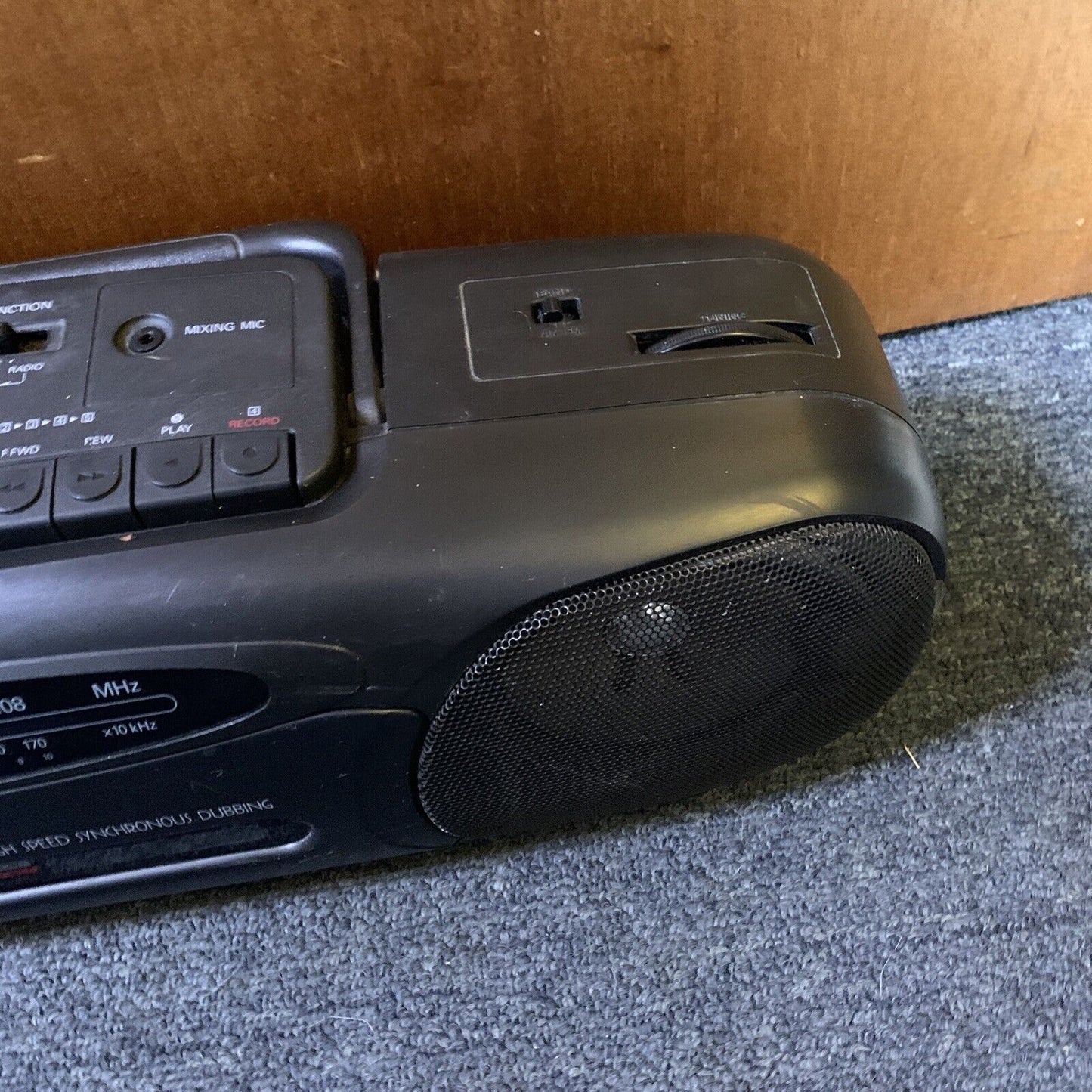 Sanyo Dual Cassette Player Recorder AM/FM Radio Boombox MW-807F(K)