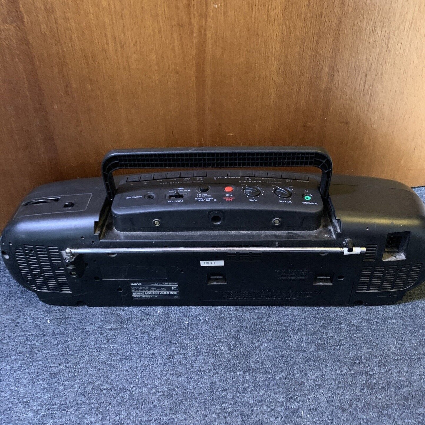 Sanyo Dual Cassette Player Recorder AM/FM Radio Boombox MW-807F(K)