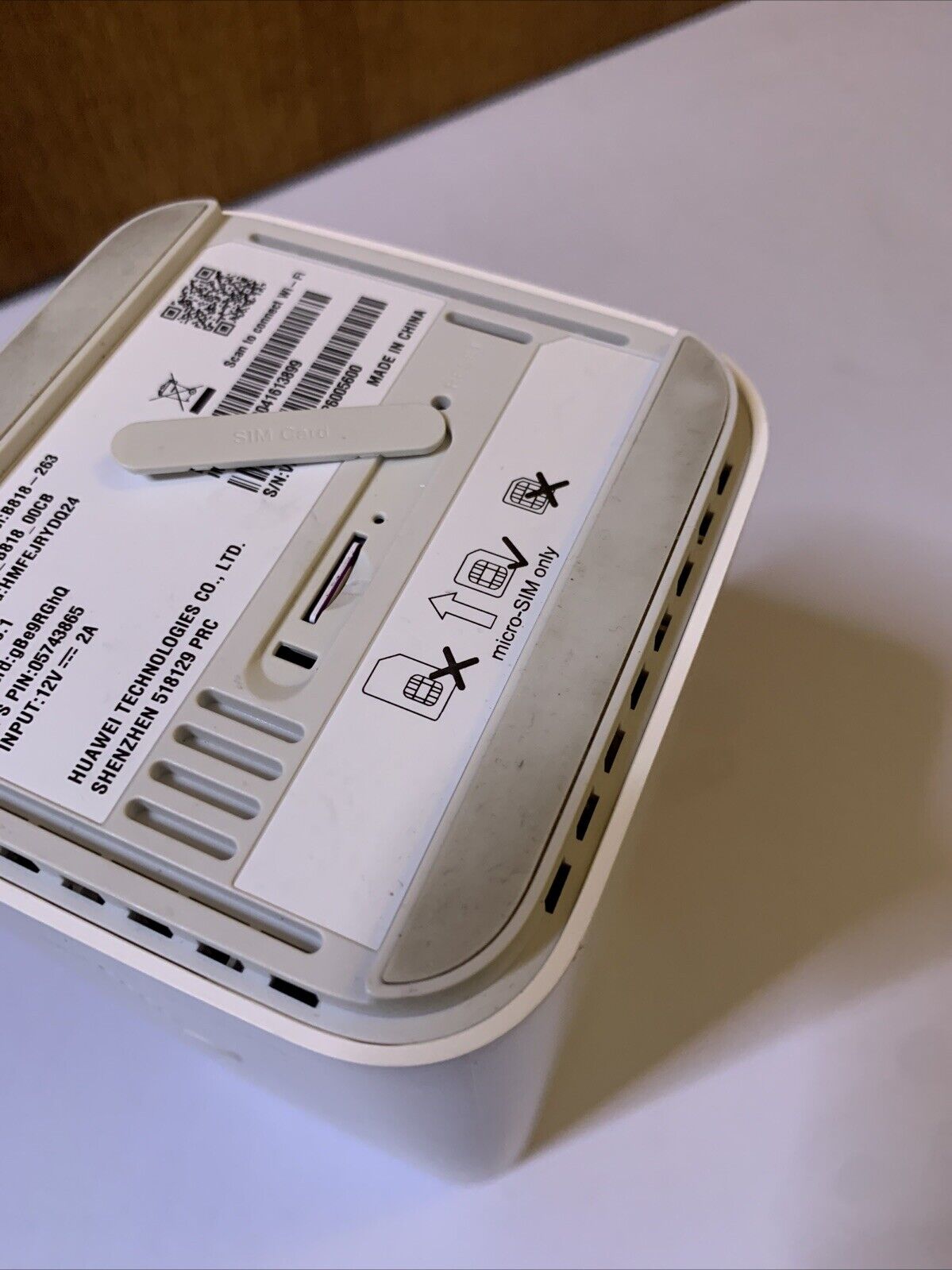 Huawei B818-263 4G Router 3 Prime LTE Wireless Broadband Modem NBN