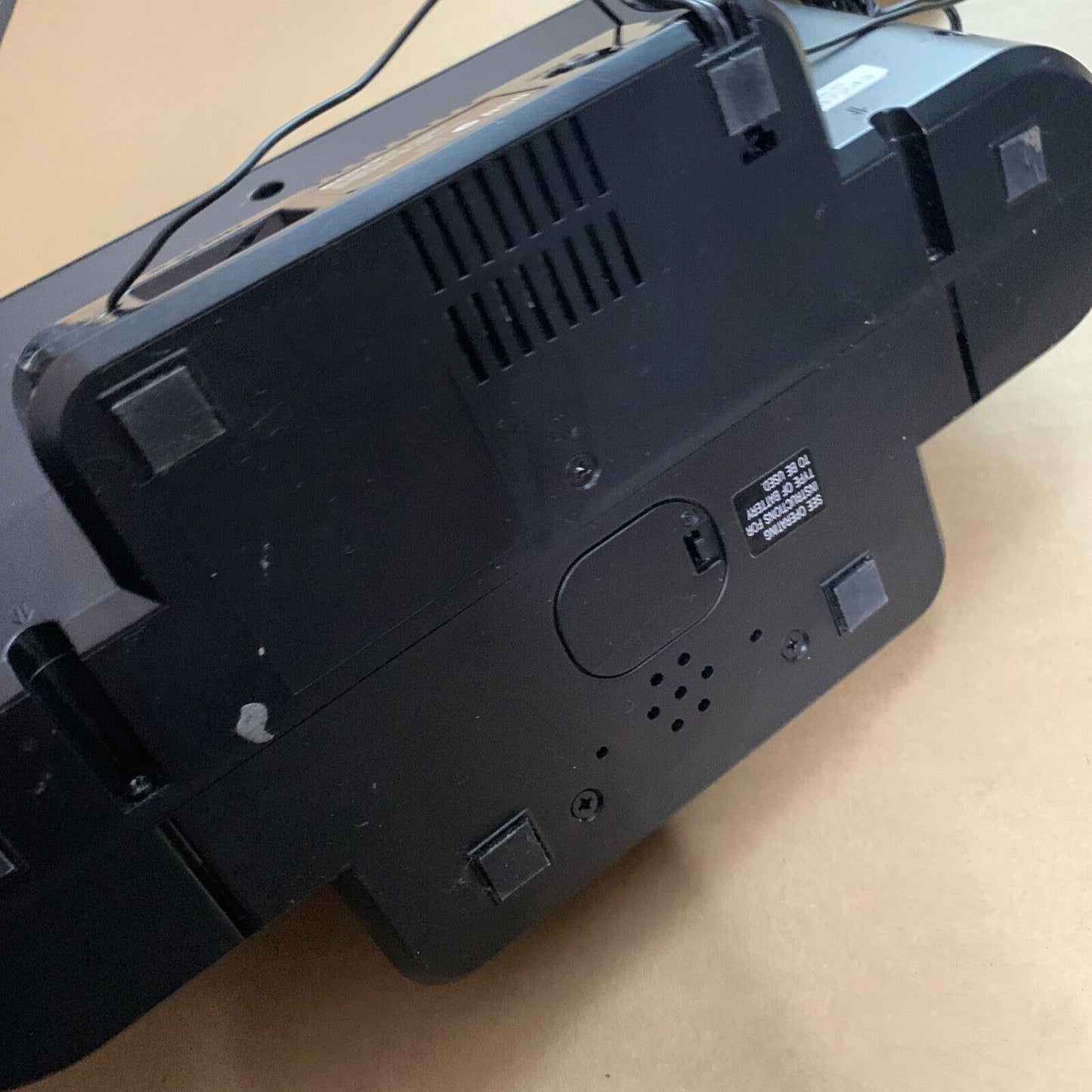 Sony Dream Machine Clock  Radio FM/AM Radio 30-Pin iPhone iPod ICF-C1iPMK2