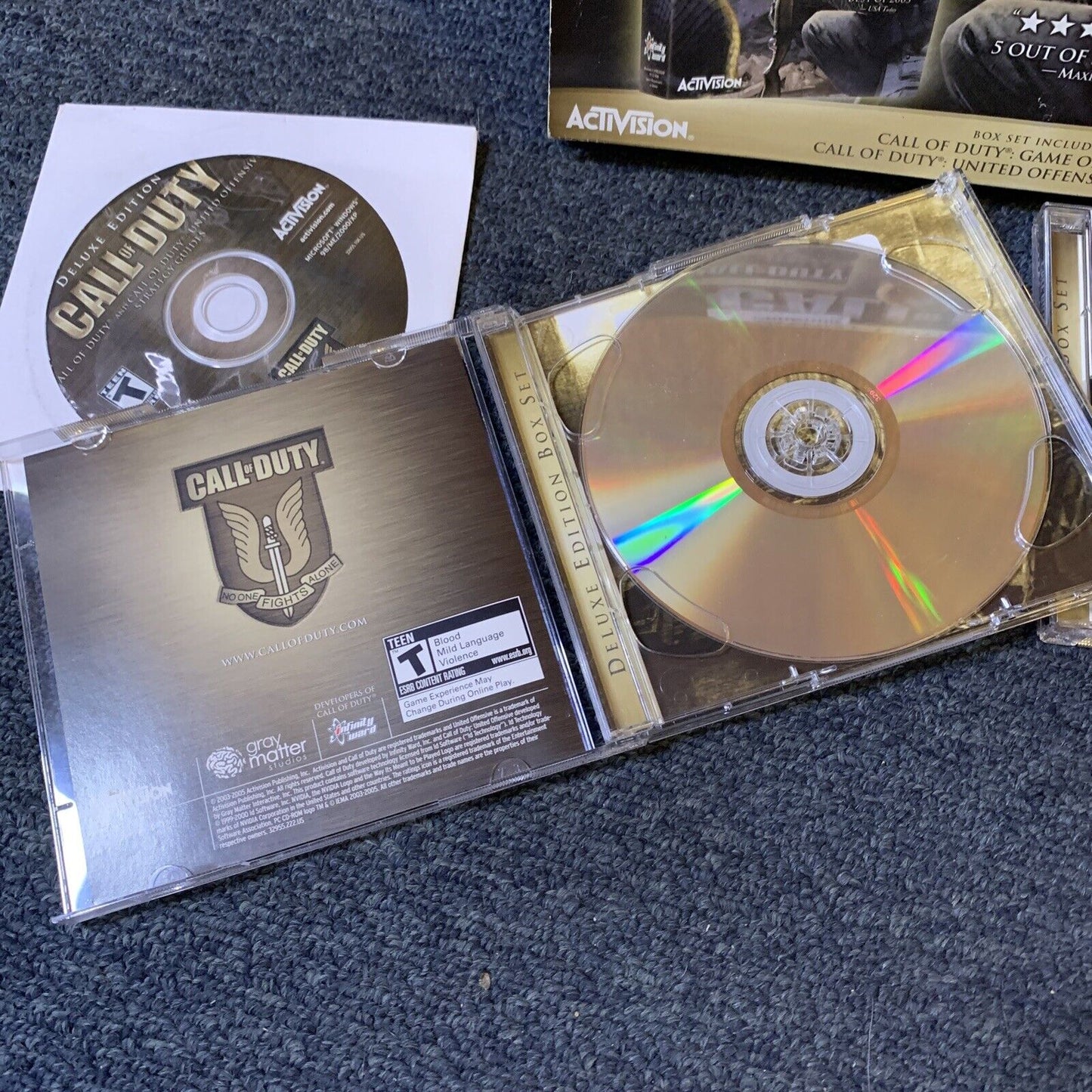 Call Of Duty Deluxe Edition Box Set *Missing 2 CD