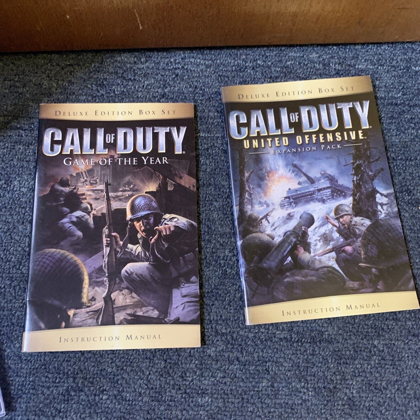Call Of Duty Deluxe Edition Box Set *Missing 2 CD