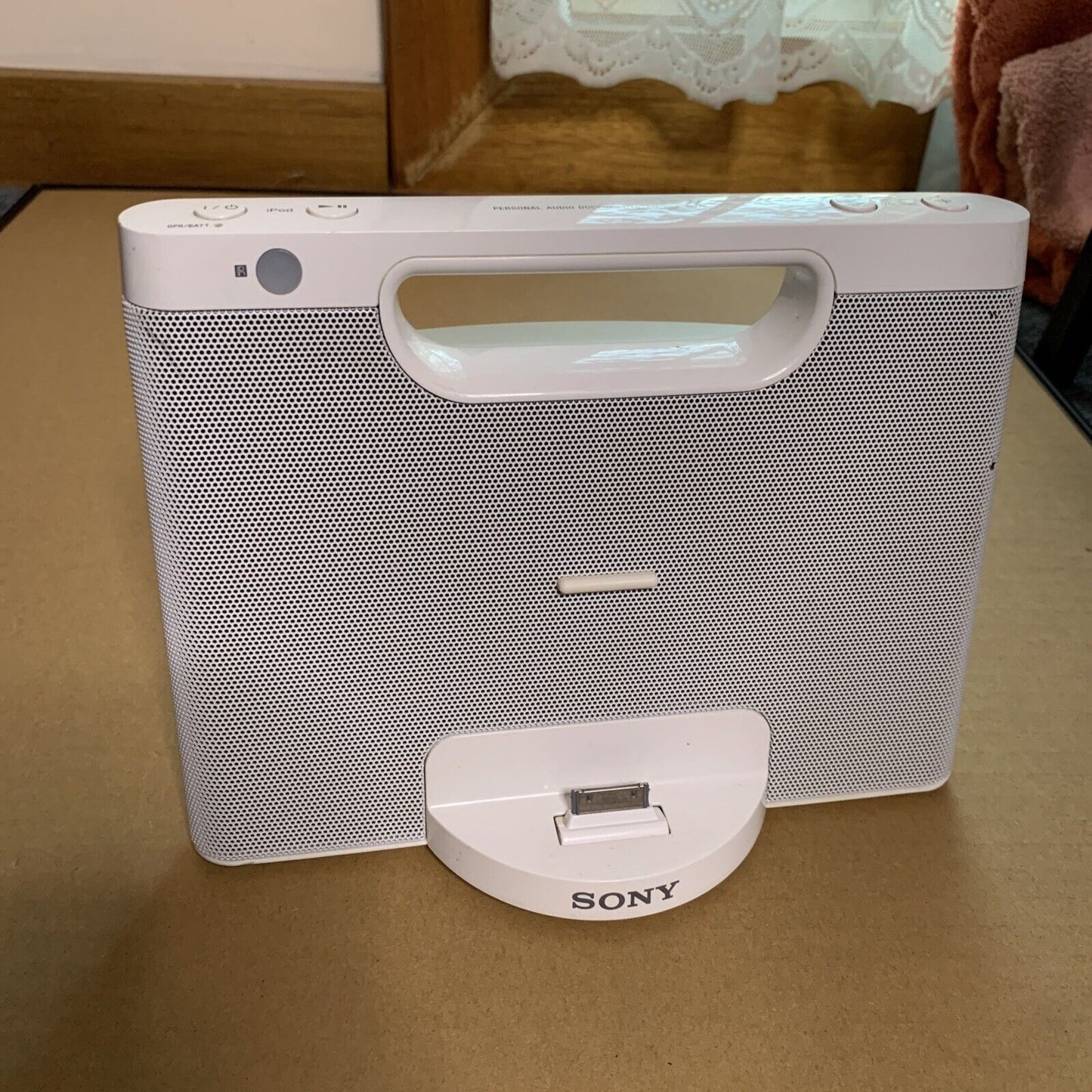 Sony RDP-M7iP Portable Audio Docking Speaker Apple iPod 30pin Dock 3.5mm Aux