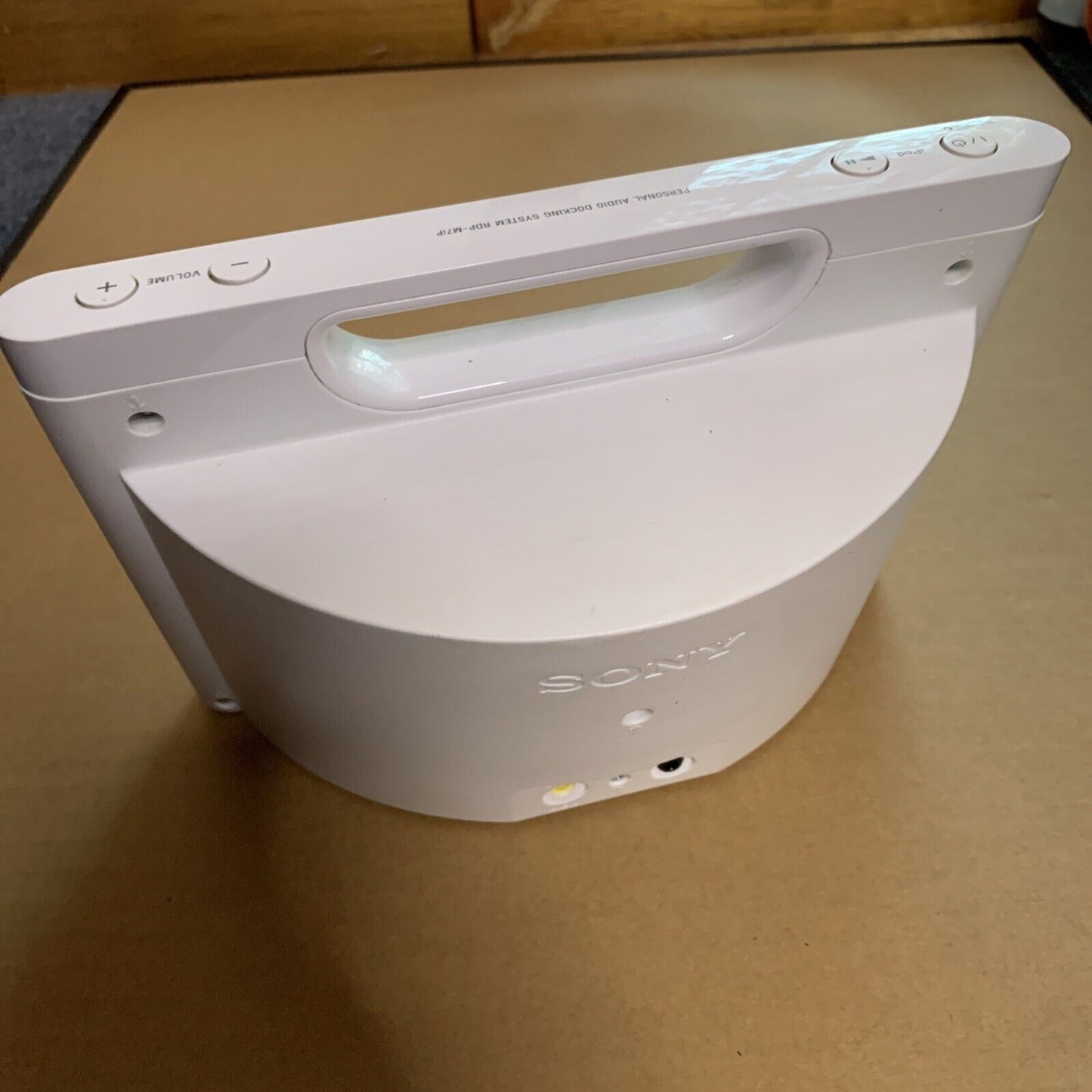 Sony RDP-M7iP Portable Audio Docking Speaker Apple iPod 30pin Dock 3.5mm Aux