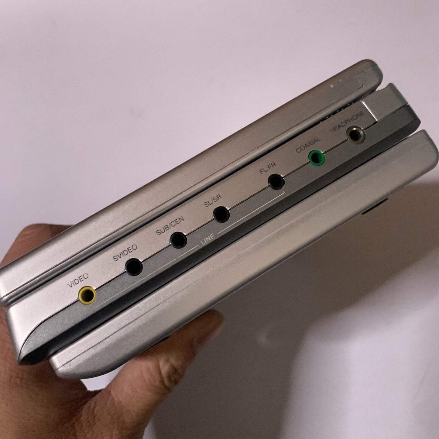 Soniq 7" Portable DVD Player Region 4 DVP720 *Working but flat battery