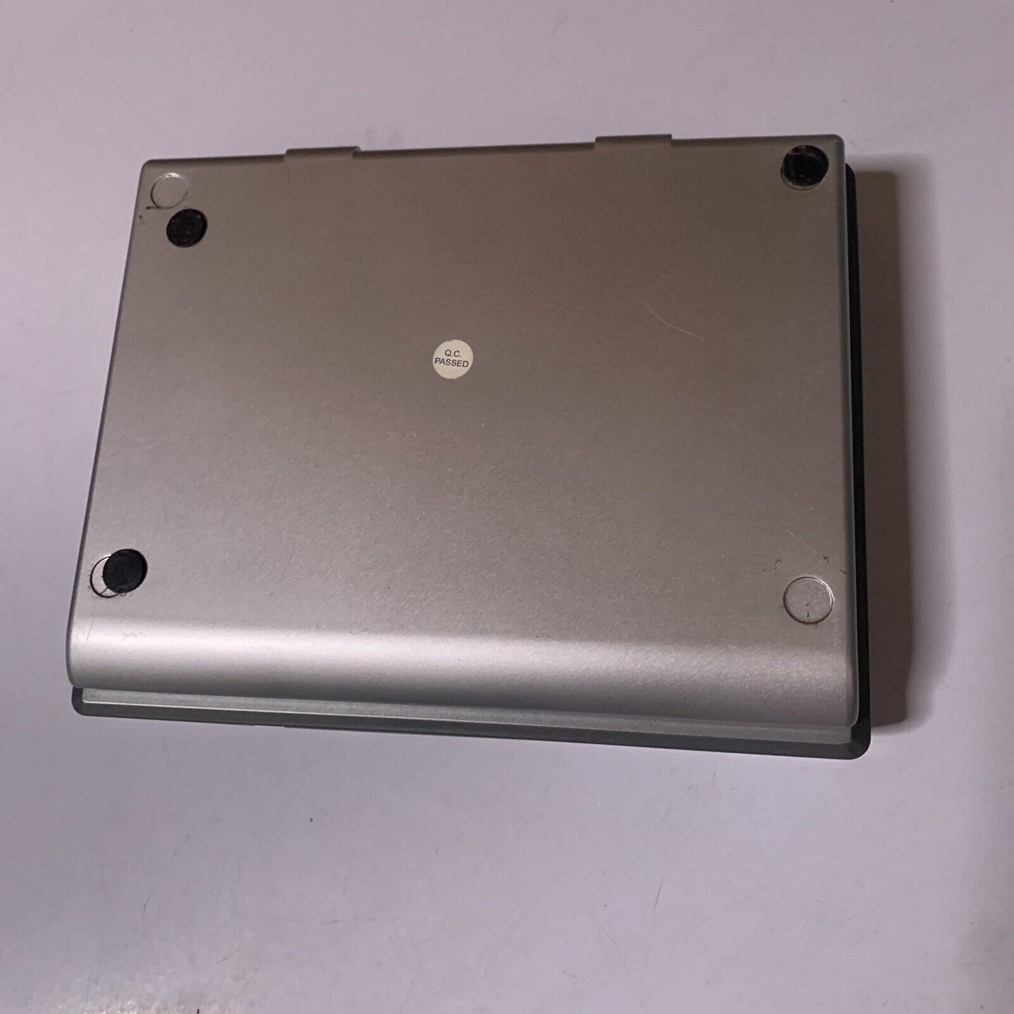 Soniq 7" Portable DVD Player Region 4 DVP720 *Working but flat battery