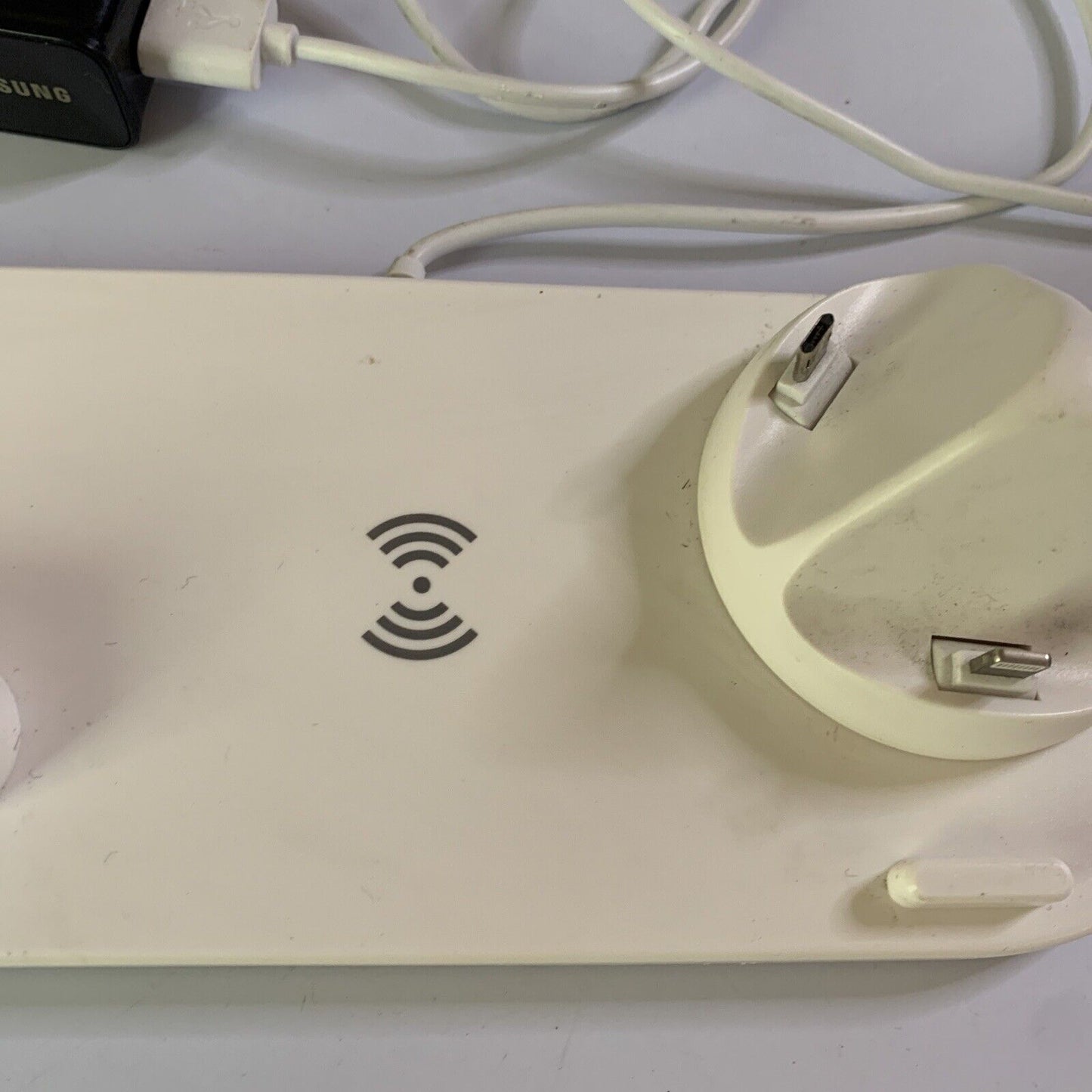 Fast Wireless Charger Stand Charging Dock For iPhone Watch Earphone