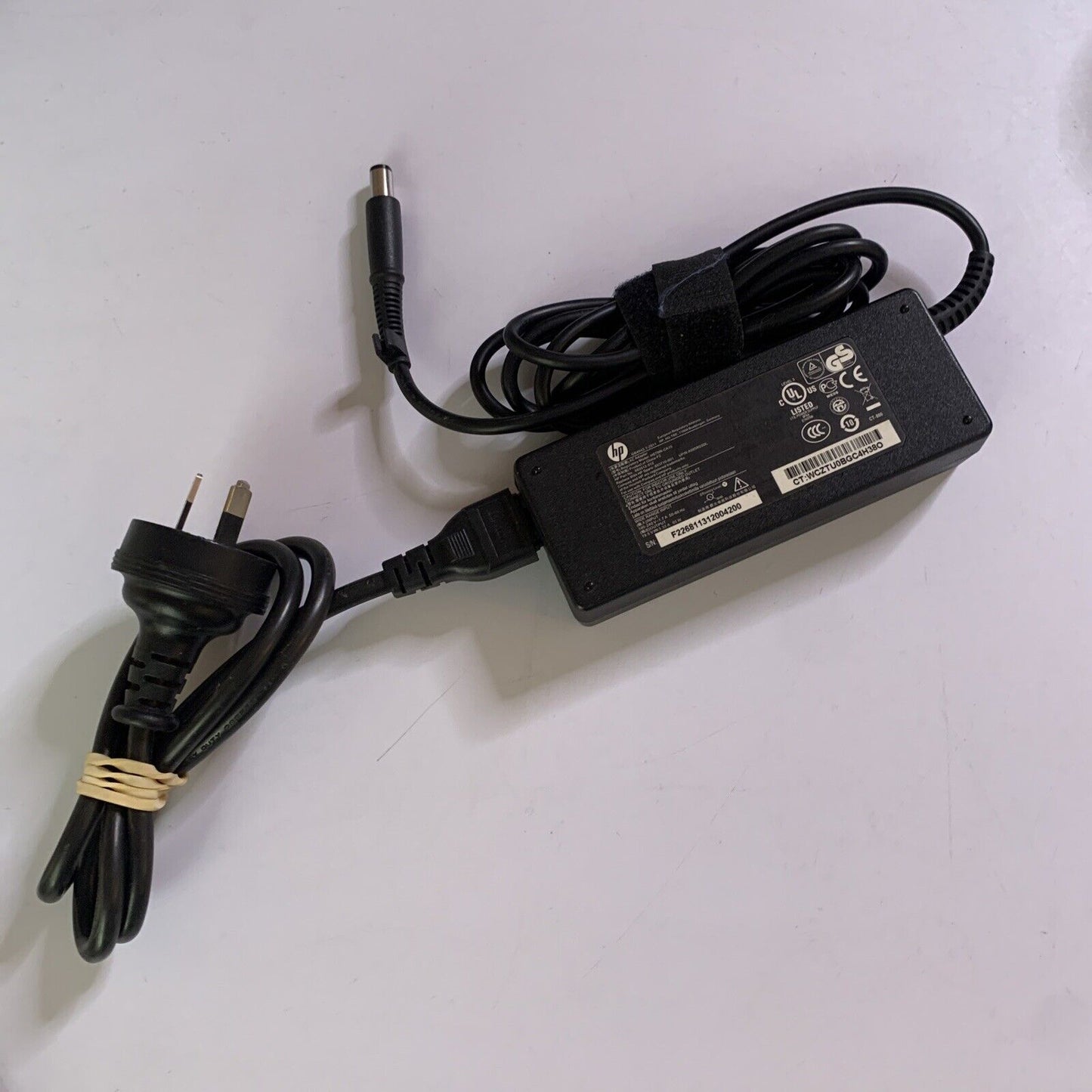 Genuine HP HSTNN-CS15 AC Adapter 19.5V 3.33A Laptop Power Supply 65W 683512-012