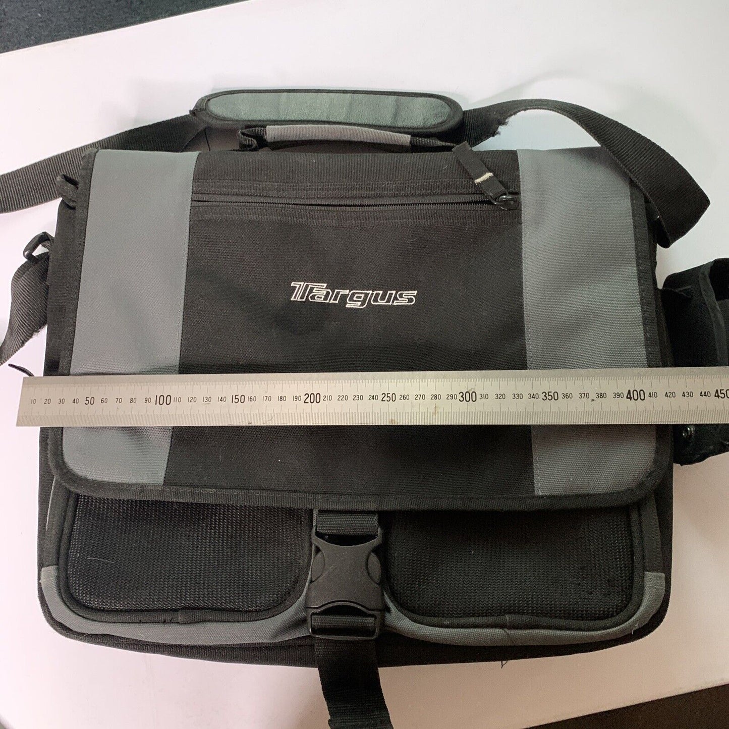 Targus Laptop Bag for 13" to 17" Notebook Laptop 42cm x 35 cm
