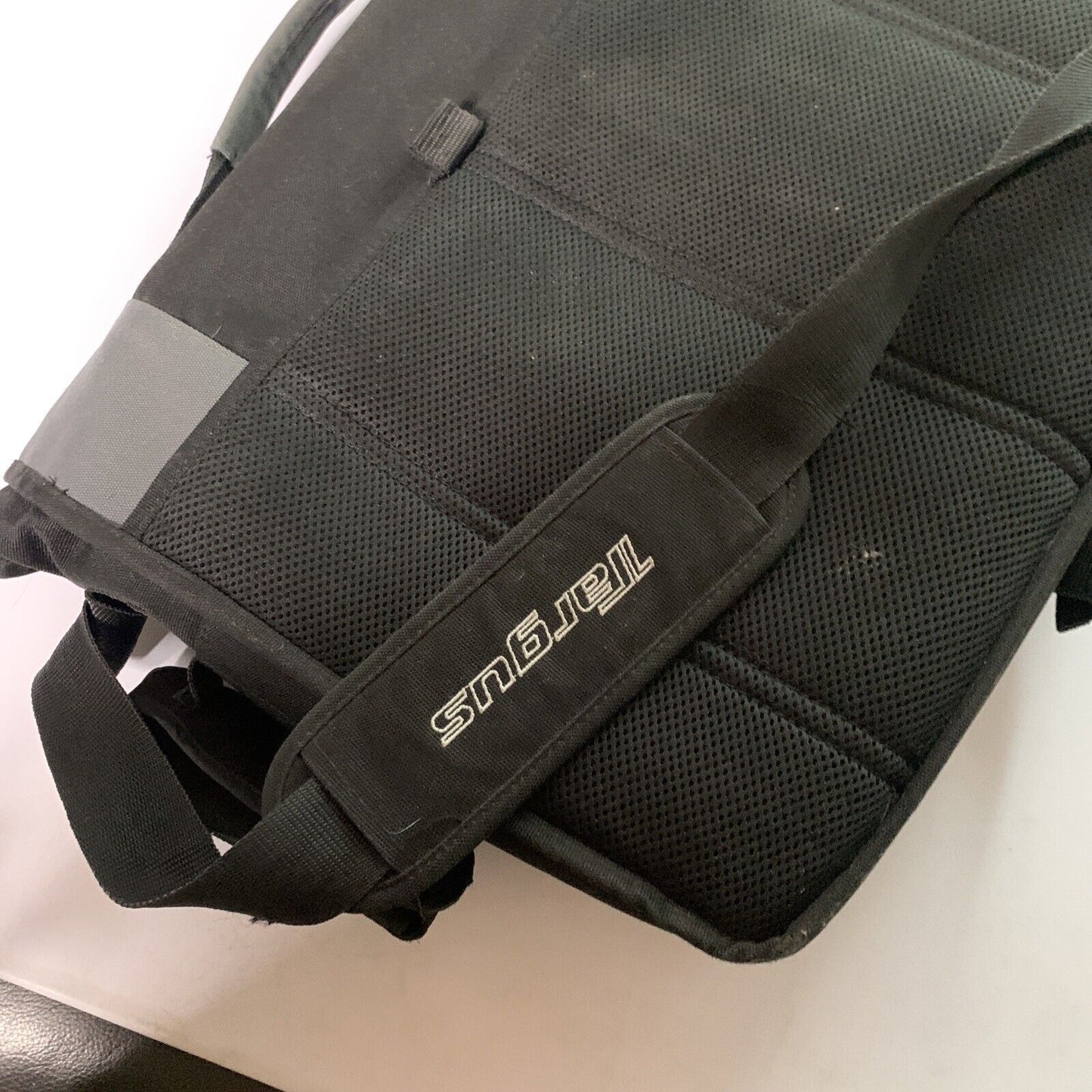 Targus Laptop Bag for 13" to 17" Notebook Laptop 42cm x 35 cm