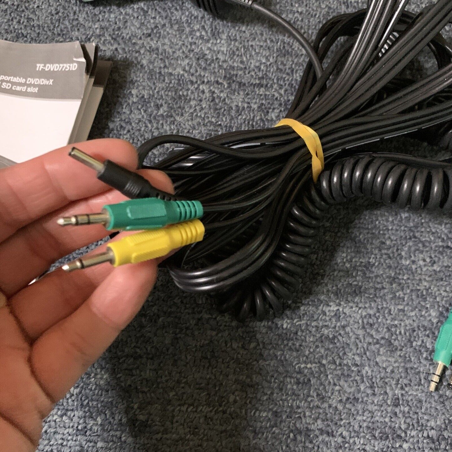 Base Dual Screen 7" Portable DVD Player USB SD Card with Power supply