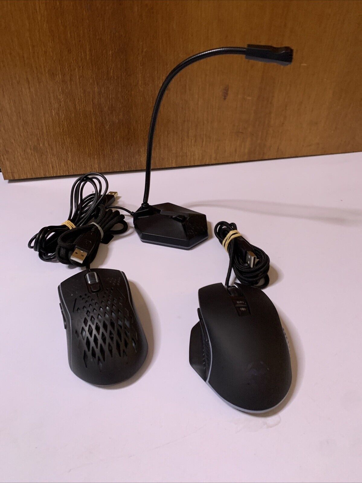 2x RGB Gaming Mouse & Microphone USB Wired – Retro Unit