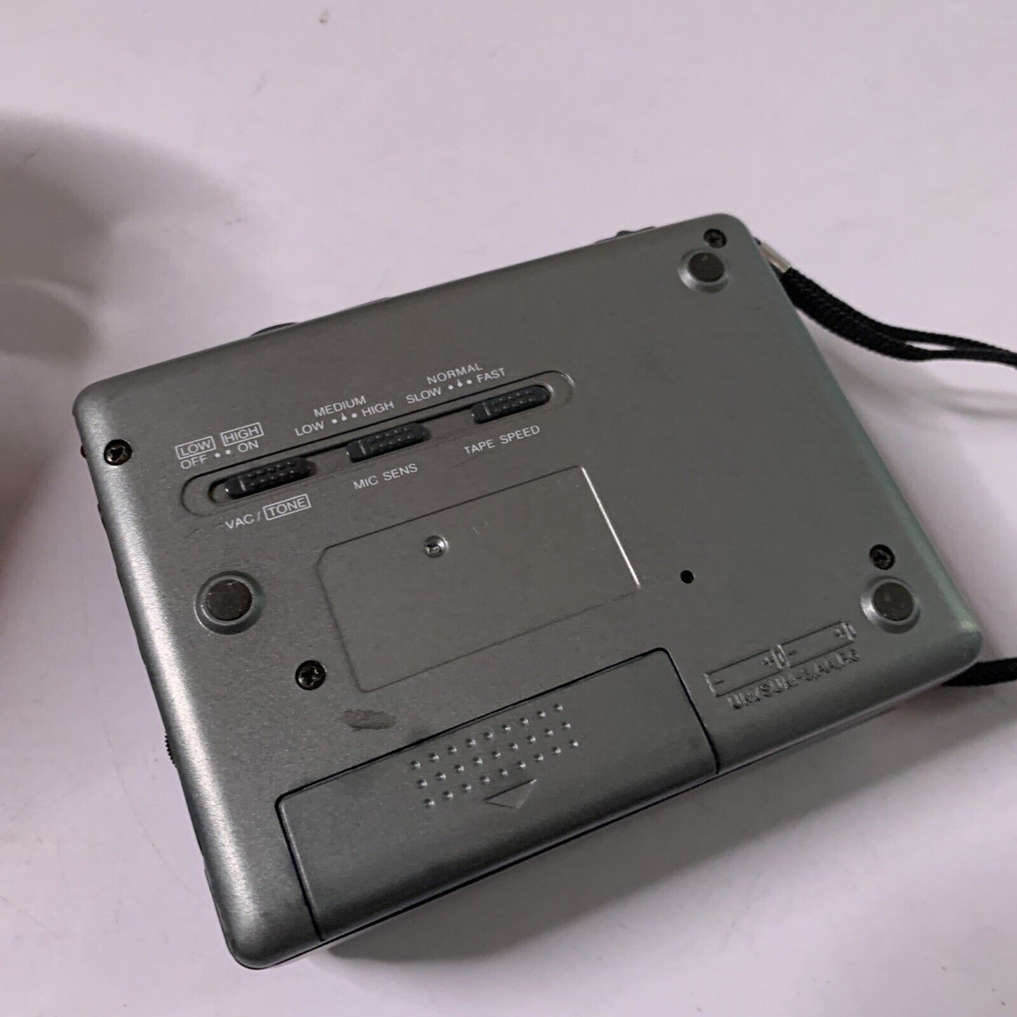 Digitor MCR-979 Voice Activated Cassette Tape Recorder *For Parts Belt Replace