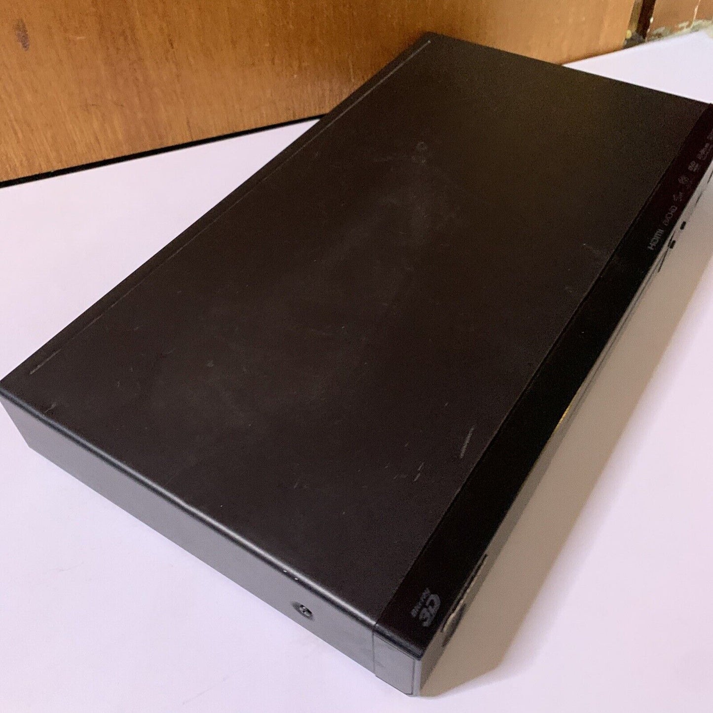 Pioneer Blu-ray 3D and DVD Player with Remote BDP-140 Region B&4