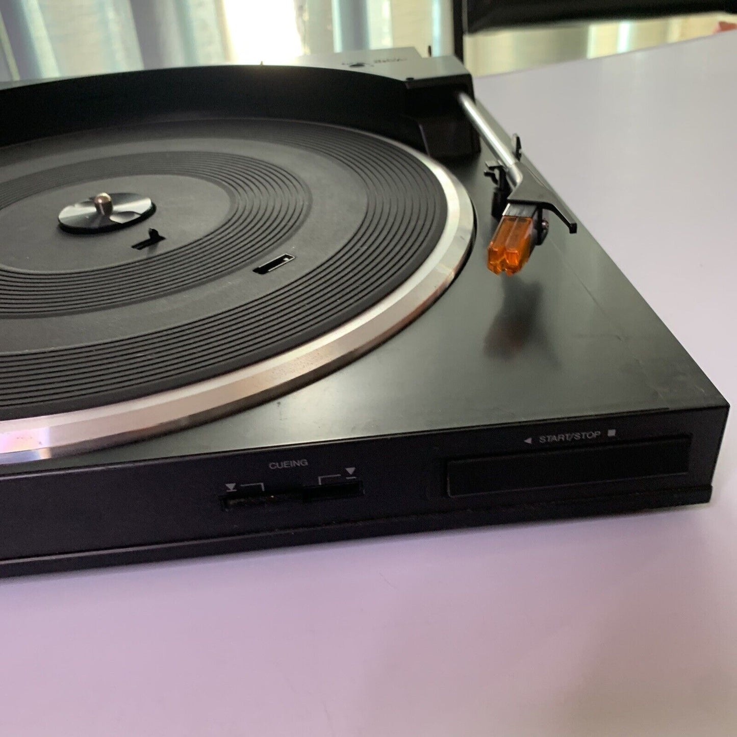 Technics SL-J90 Turntable Made In Japan *Lid Broken + Requires Needle replacemen
