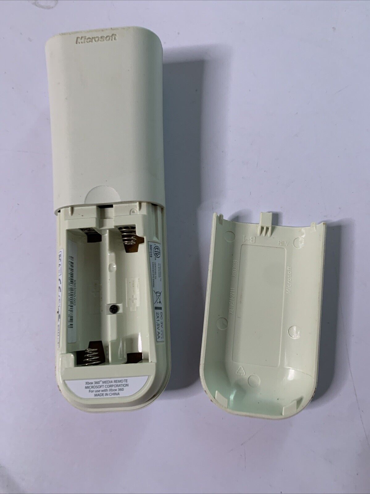 Official Genuine Microsoft Xbox 360 Media Remote Control  X803260-002