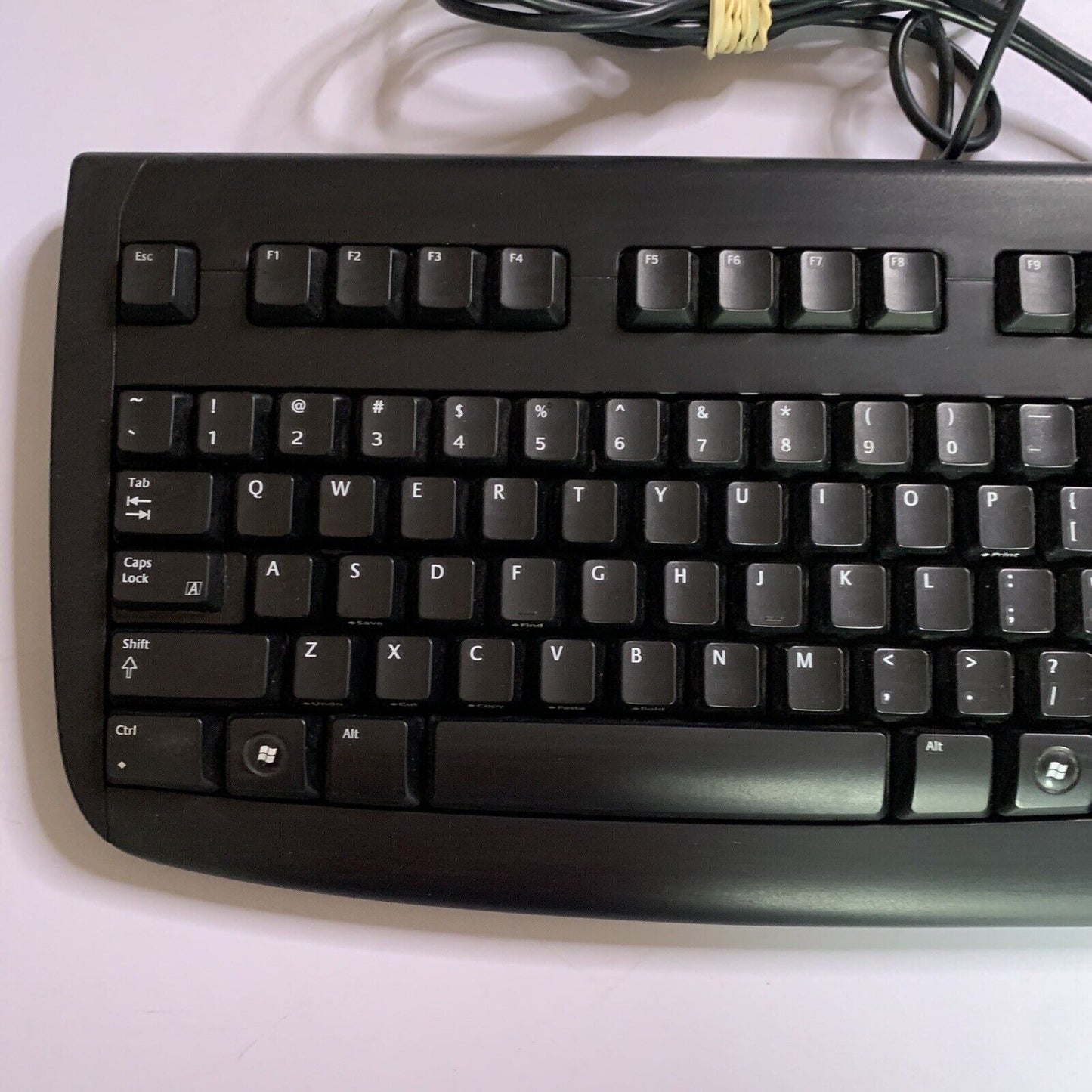 Logitech Deluxe 250 Keyboard + Logitech Mouse Combo PS/2 Wired