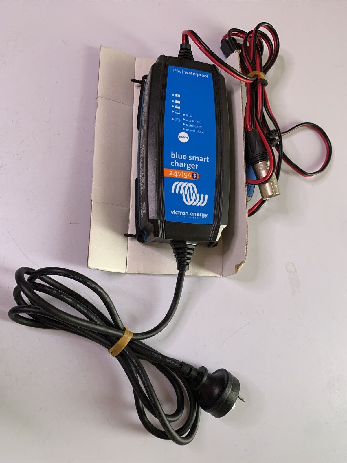 Victron Blue Smart IP65 Battery Charger 24V 5A BPC240531014R