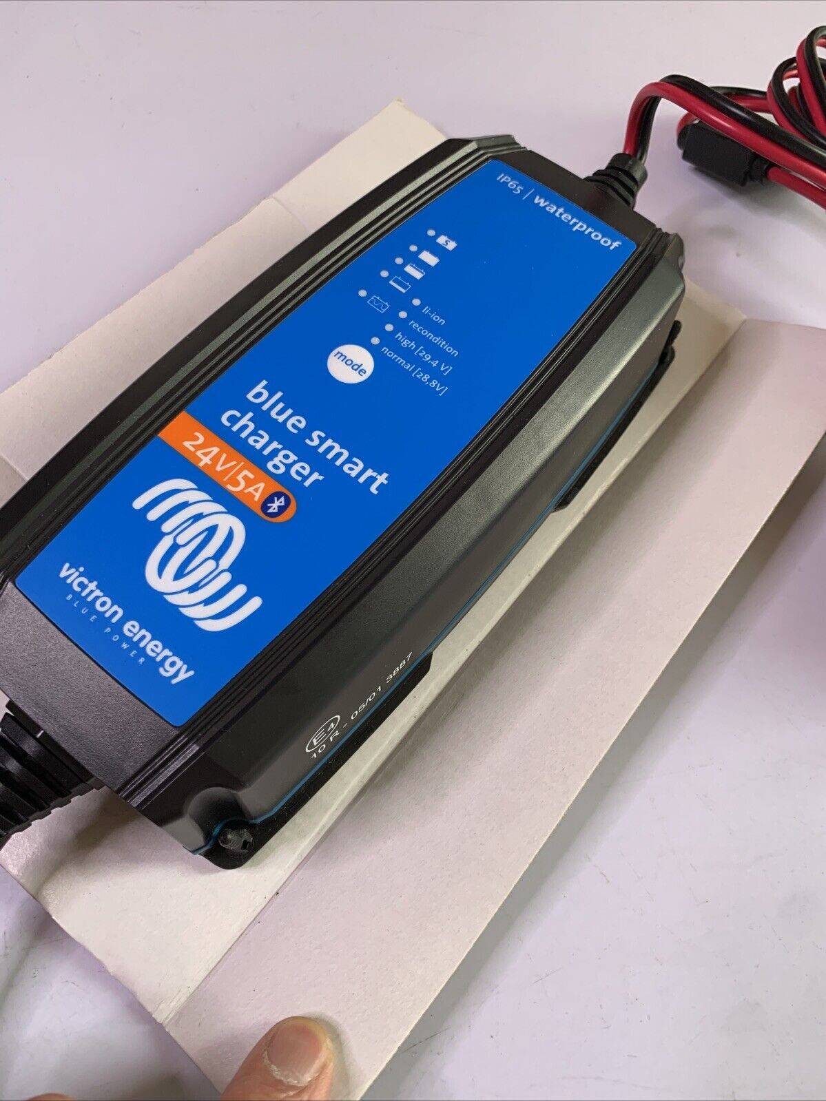 Victron Blue Smart IP65 Battery Charger 24V 5A BPC240531014R