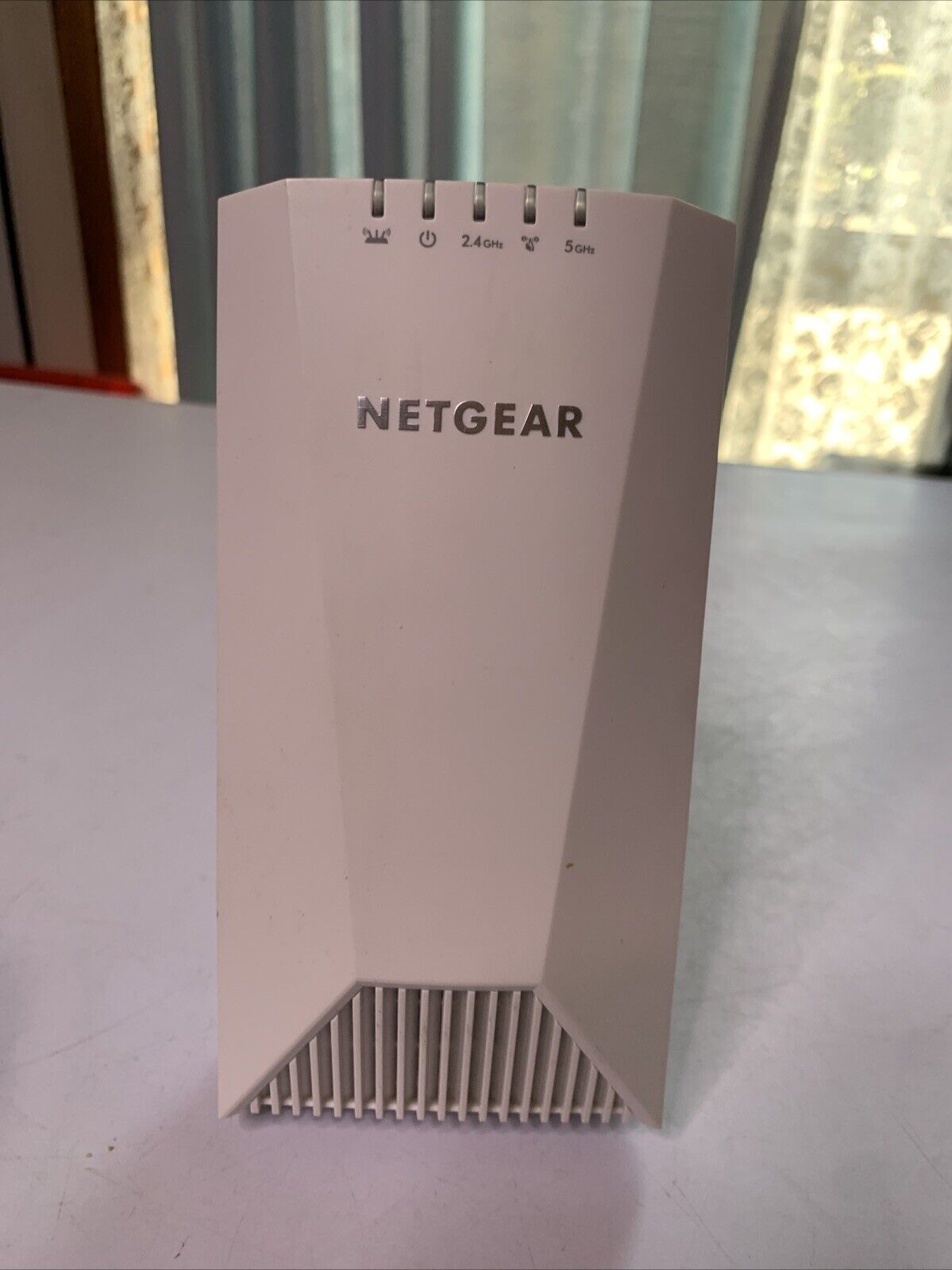 Netgear Nighthawk X45 AC2200 Tri-Band WiFi Mesh Range Extender EX7500