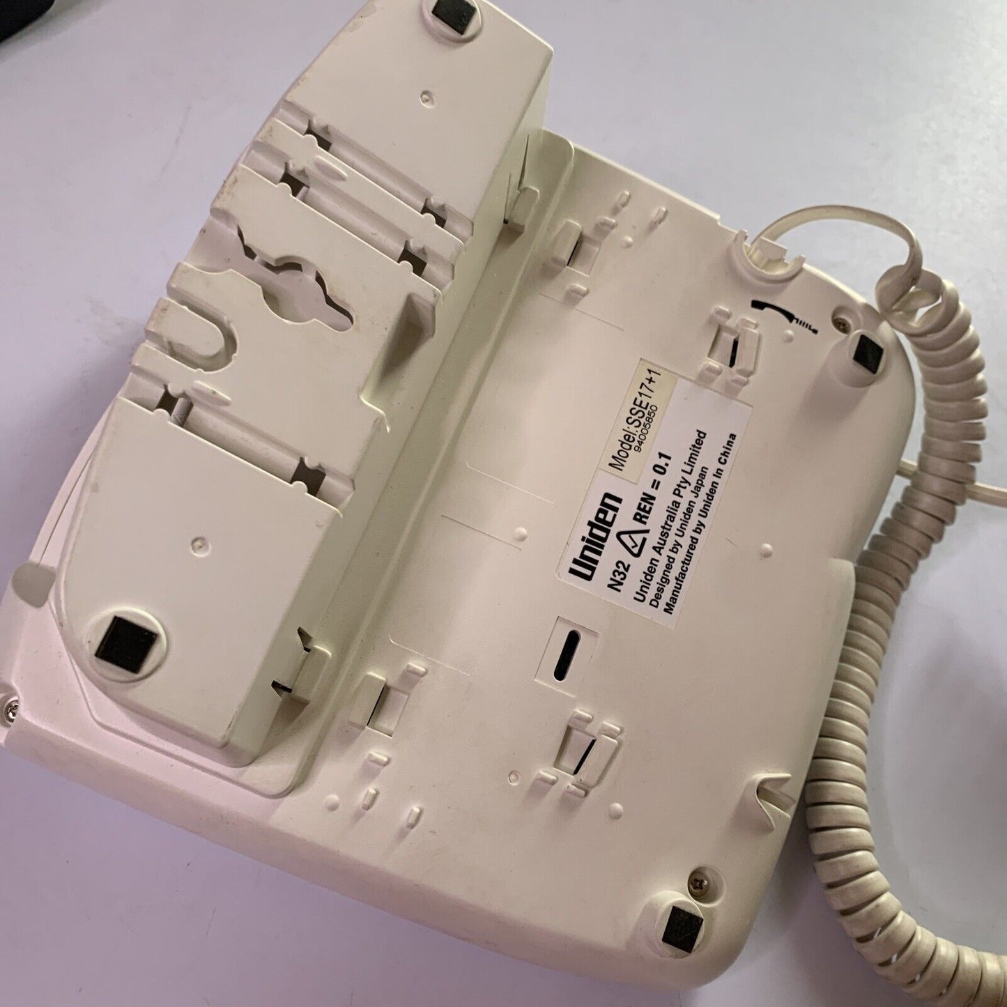 Uniden Corded Phone SSE17+1 Large Button Speaker NBN Compatible