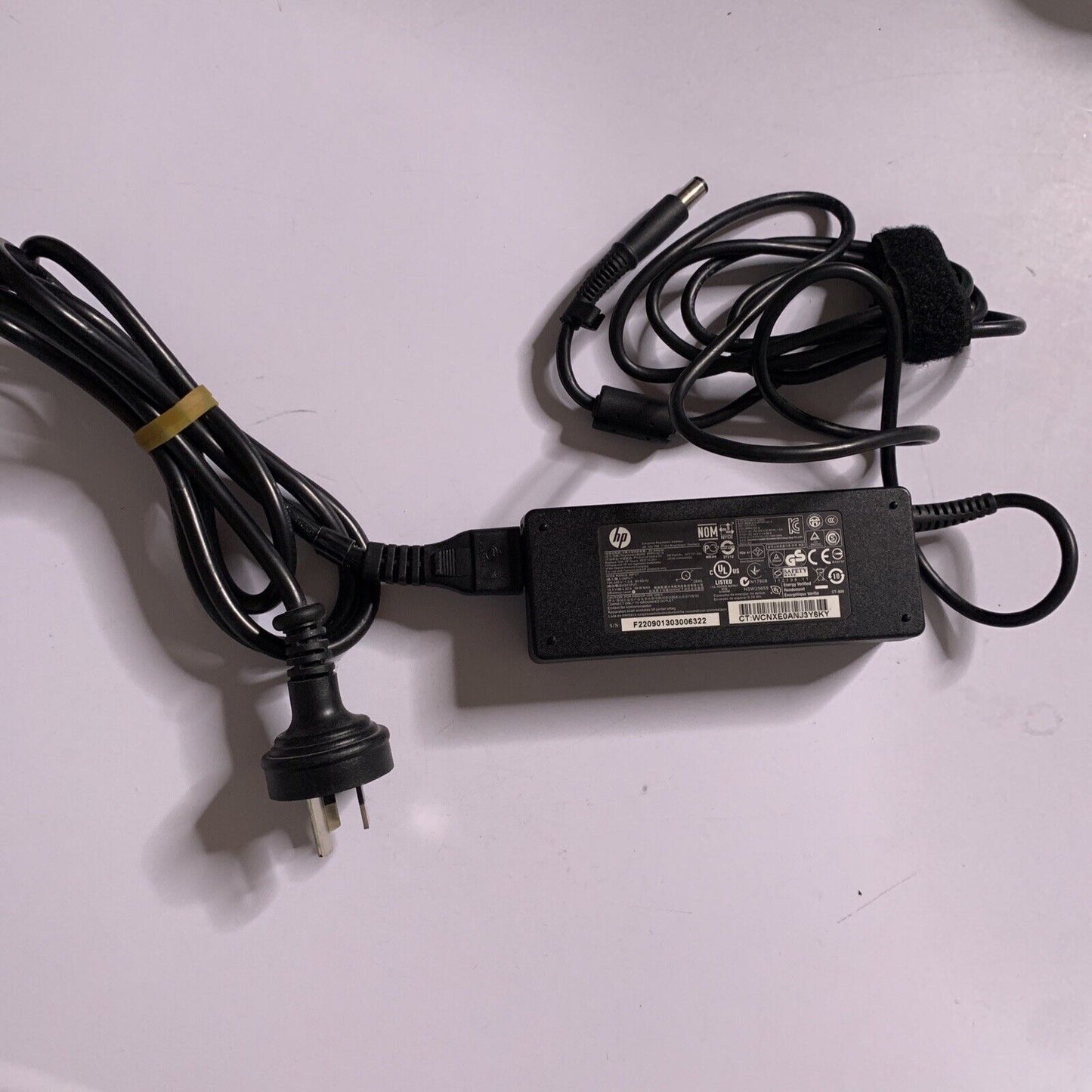 Genuine HP PPP012C AC Adapter 19.5V 4.62A Laptop Power Supply 677777-002