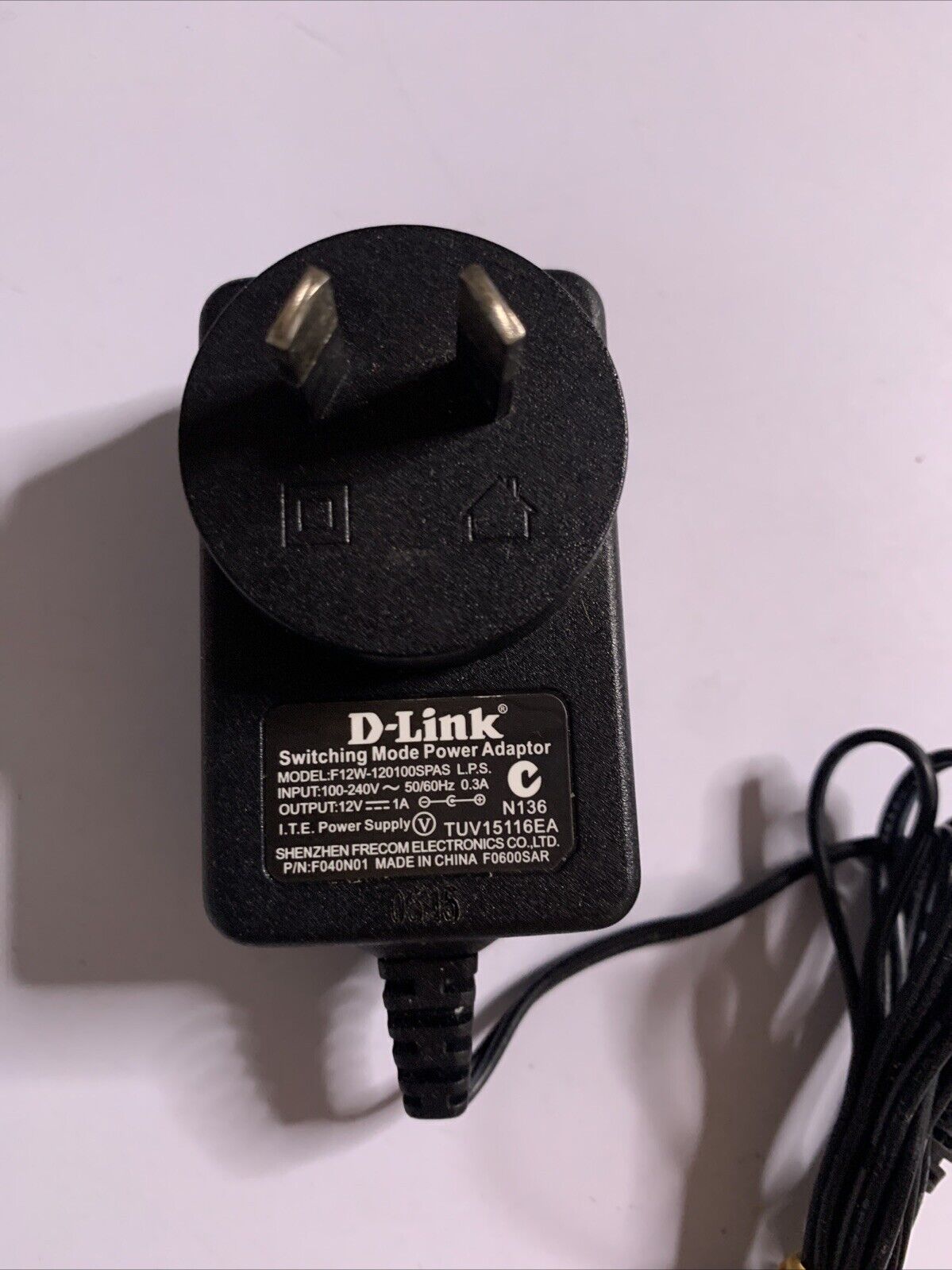 Genuine D-Link AC Power Adapter F12W-120100SPAS 12V 1A
