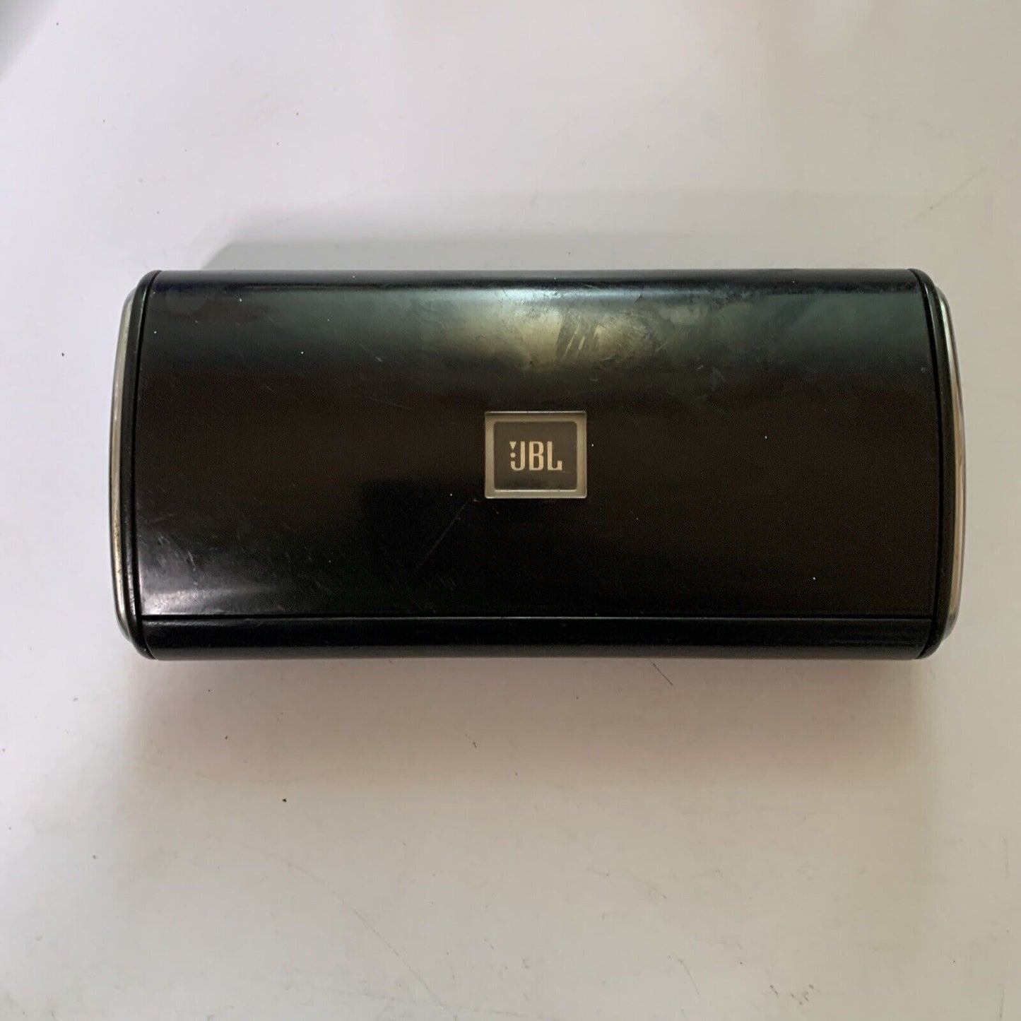 JBL On Tour Portable Speaker 3.5mm Jack Takes AAA Batteries
