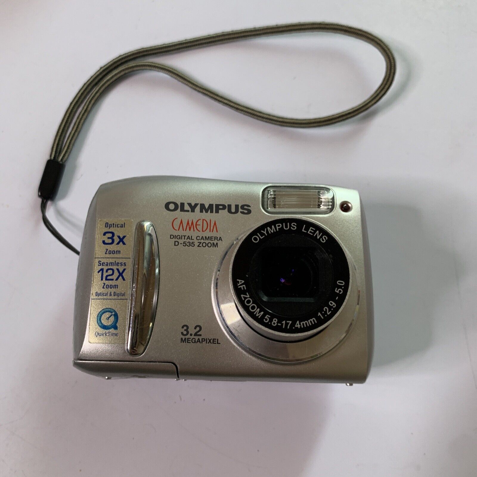 Olympus CAMEDIA D-535 3.2MP Silver Digital Camera 3X Optical *Loose Ba ...