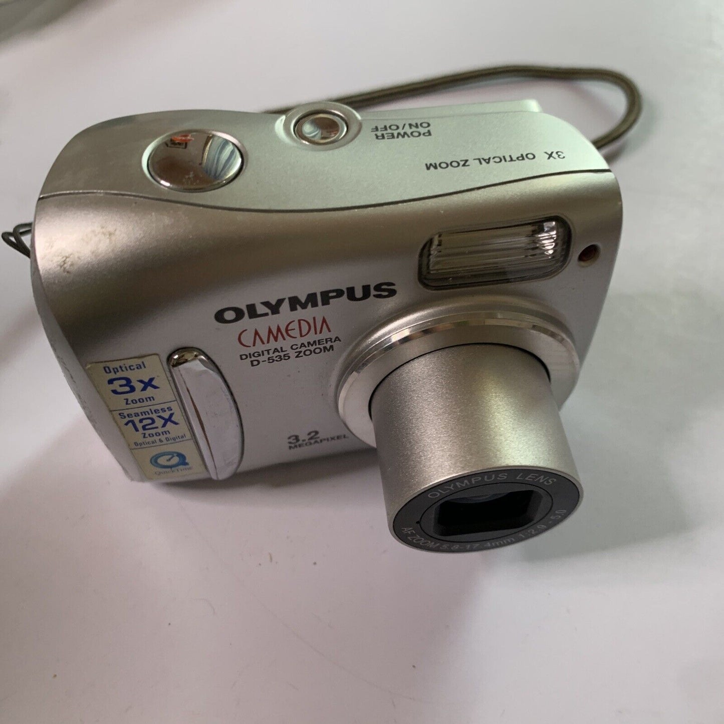 Olympus CAMEDIA D-535 3.2MP  Silver Digital Camera 3X Optical *Loose Battery Lid