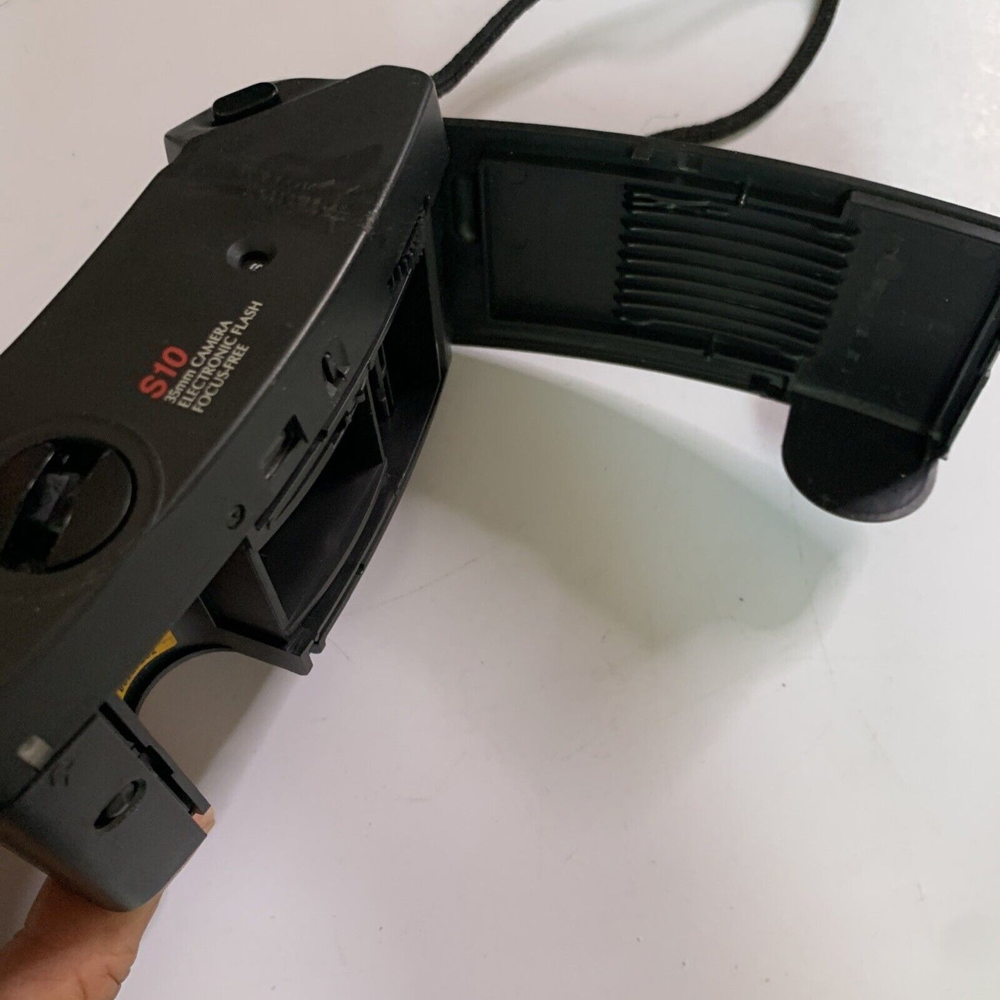 Kodak S10 35mm Film Camera Point & Shoot Compact *Stuck shutter For Parts