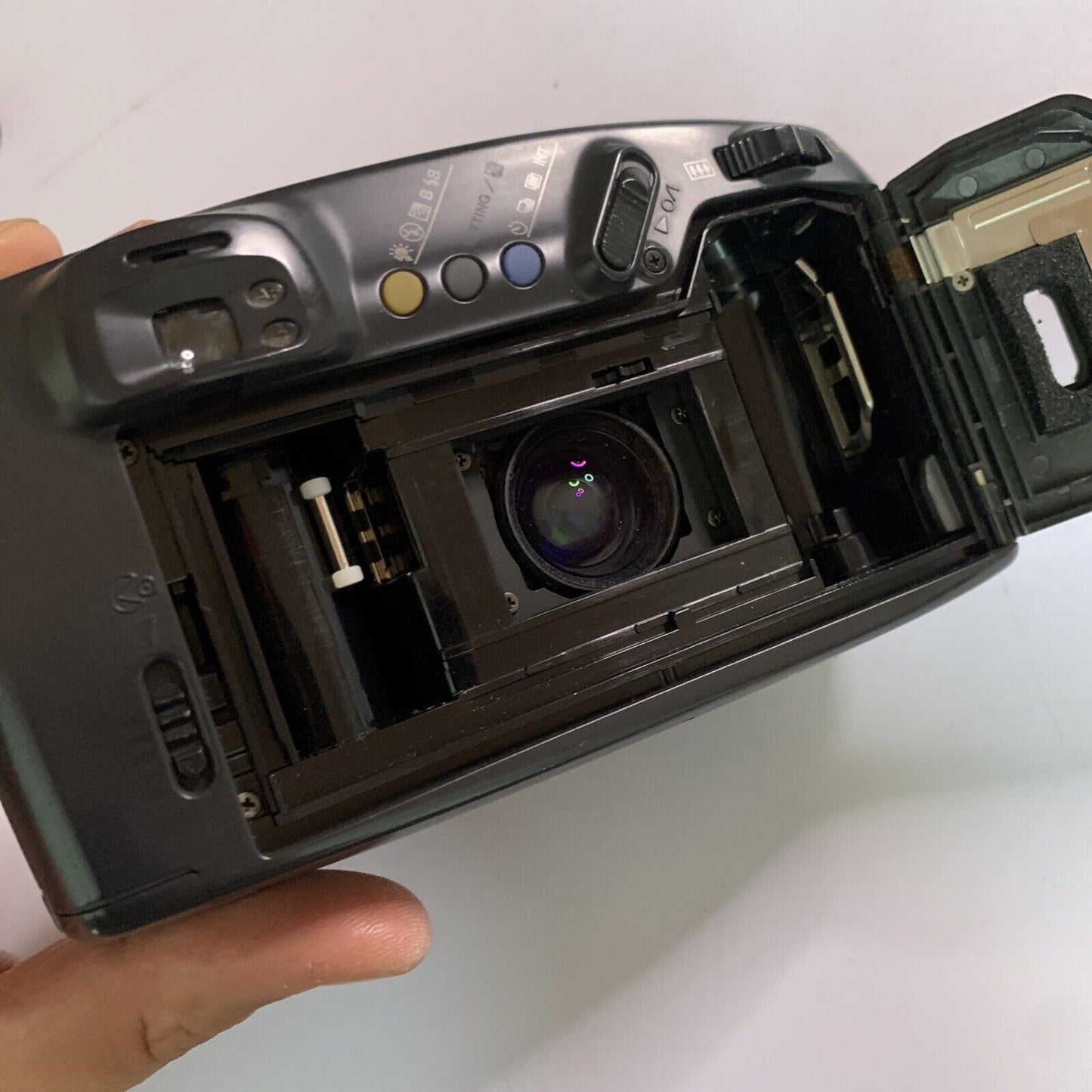 Pentax Zoom 105-R 35mm Film Point & Shoot Camera with Flash
