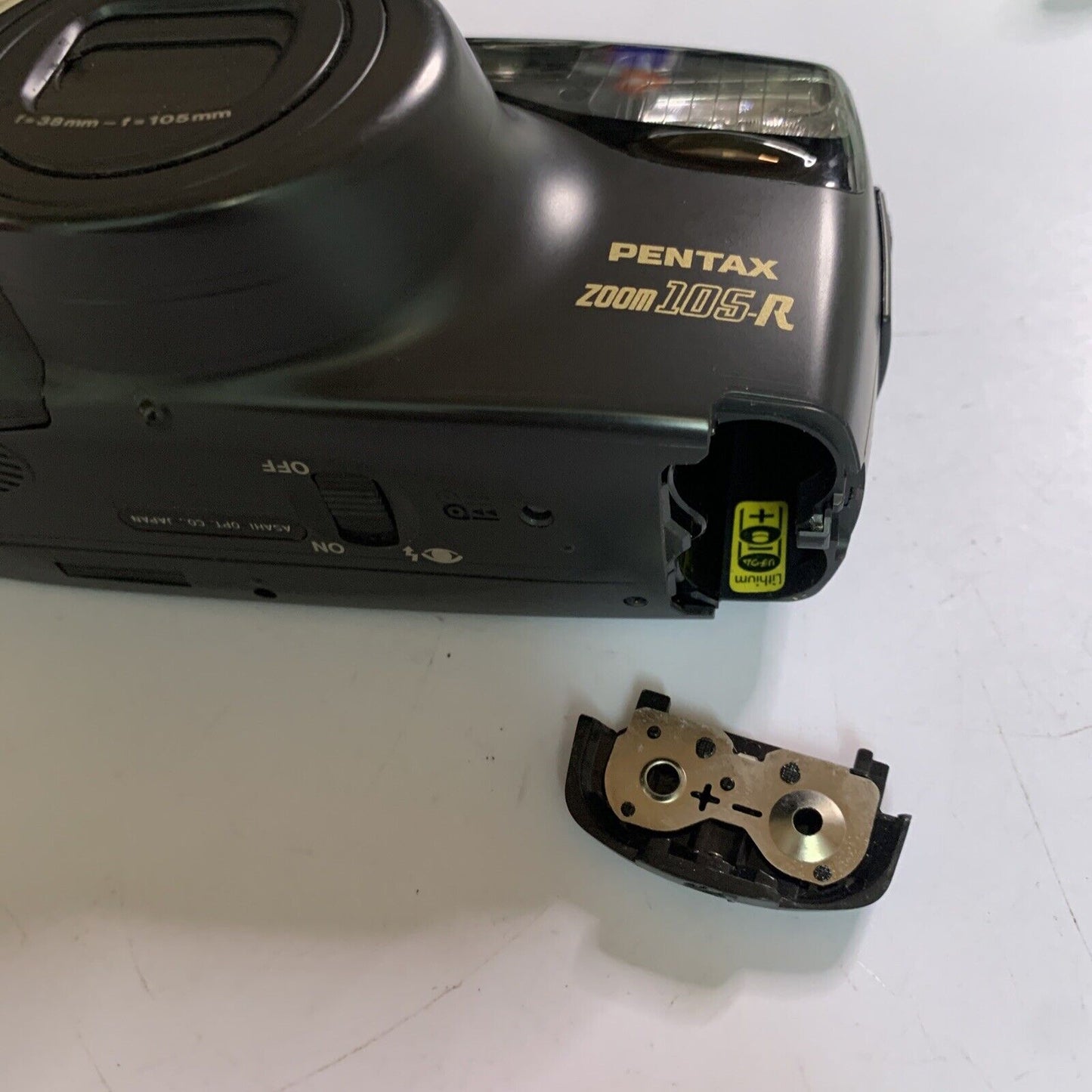 Pentax Zoom 105-R 35mm Film Point & Shoot Camera with Flash