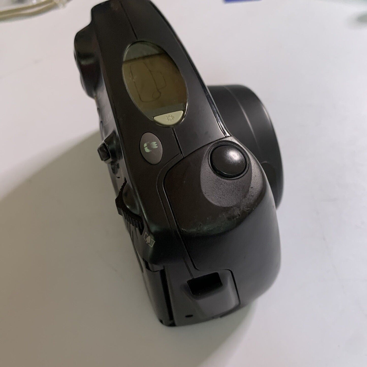 Pentax Zoom 105-R 35mm Film Point & Shoot Camera with Flash