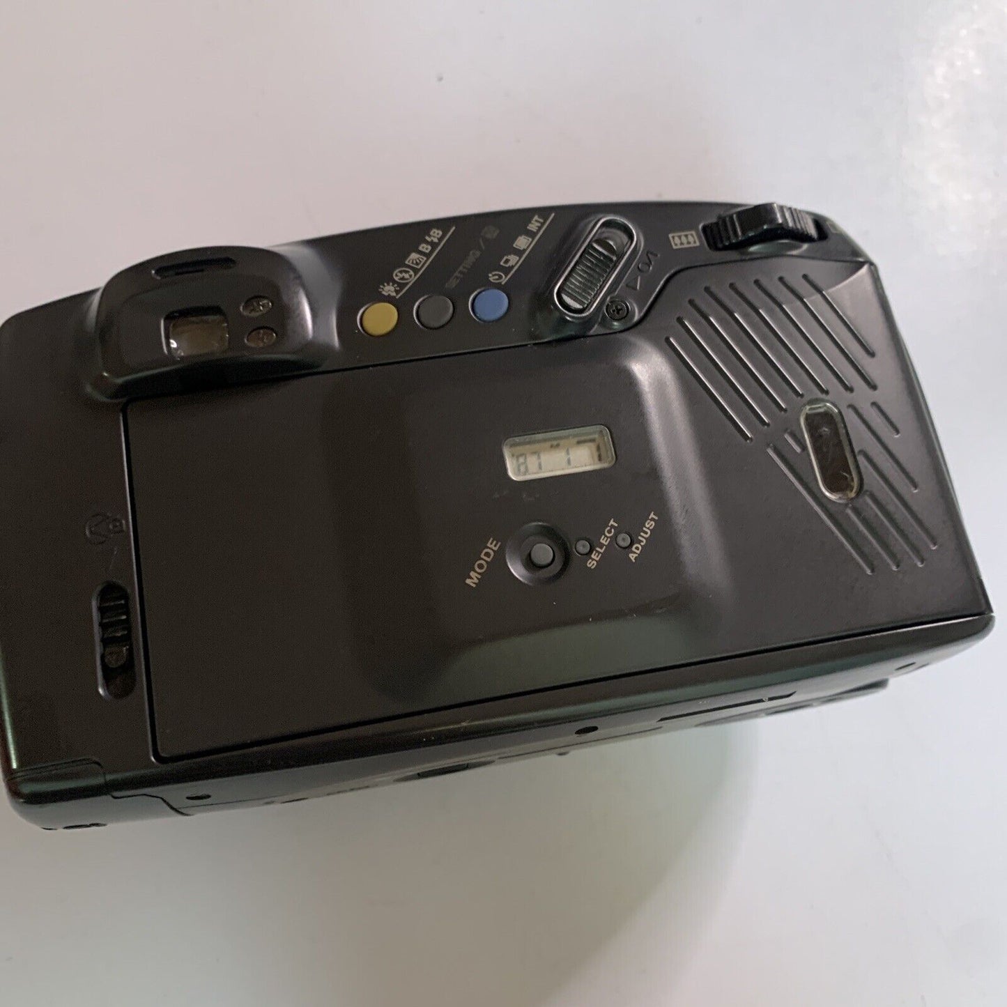 Pentax Zoom 105-R 35mm Film Point & Shoot Camera with Flash