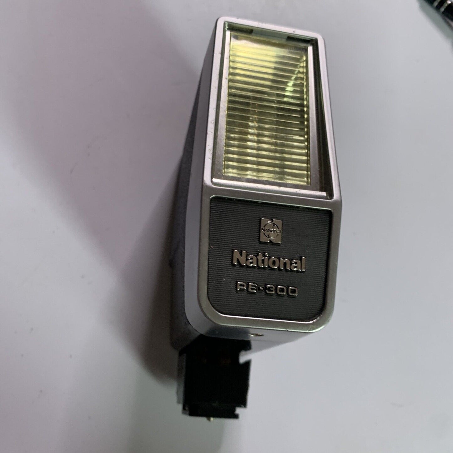 National PE-300 Camera Flash