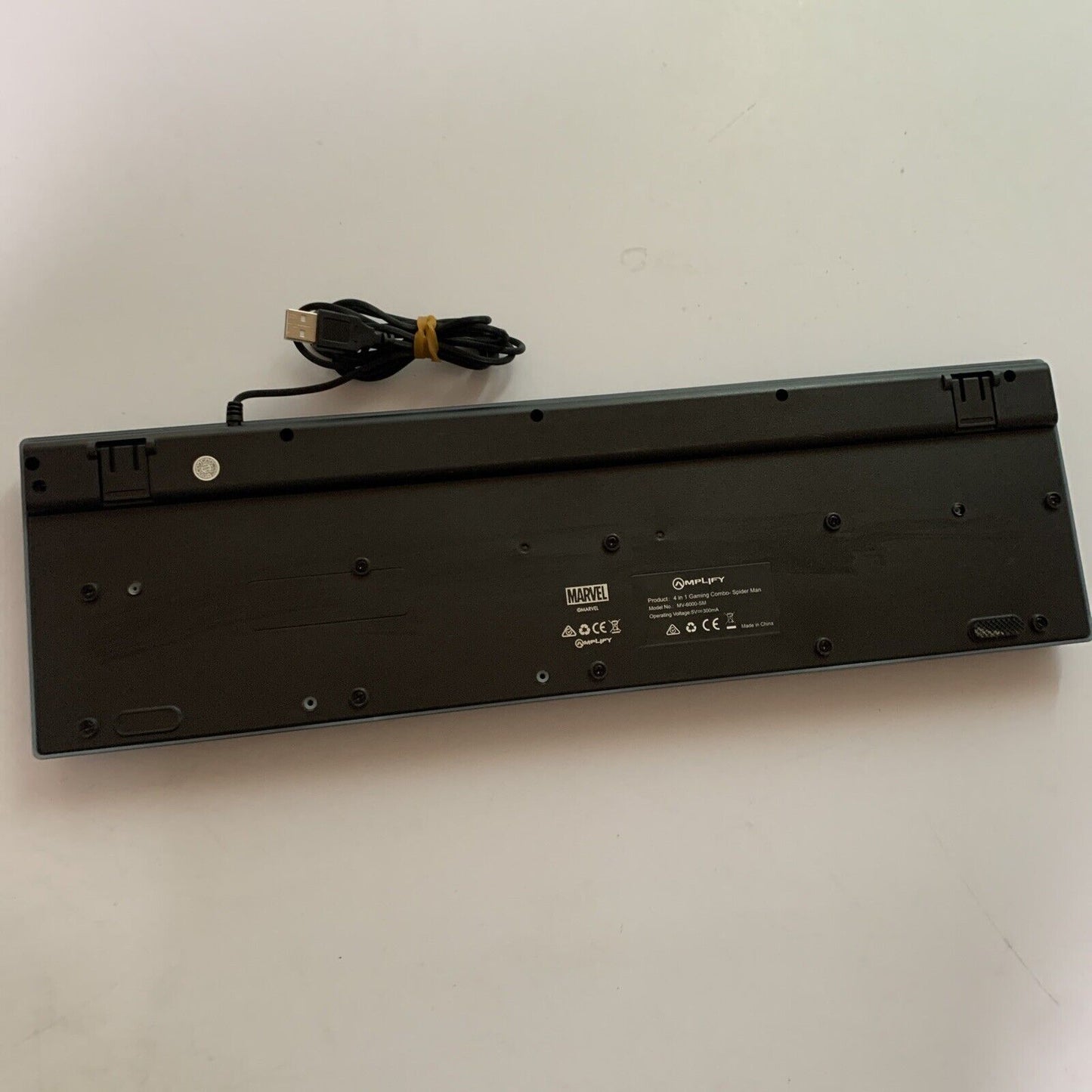 Marvel Spiderman Illuminated Full Size Gaming Keyboard & Mouse MV-6000-SM