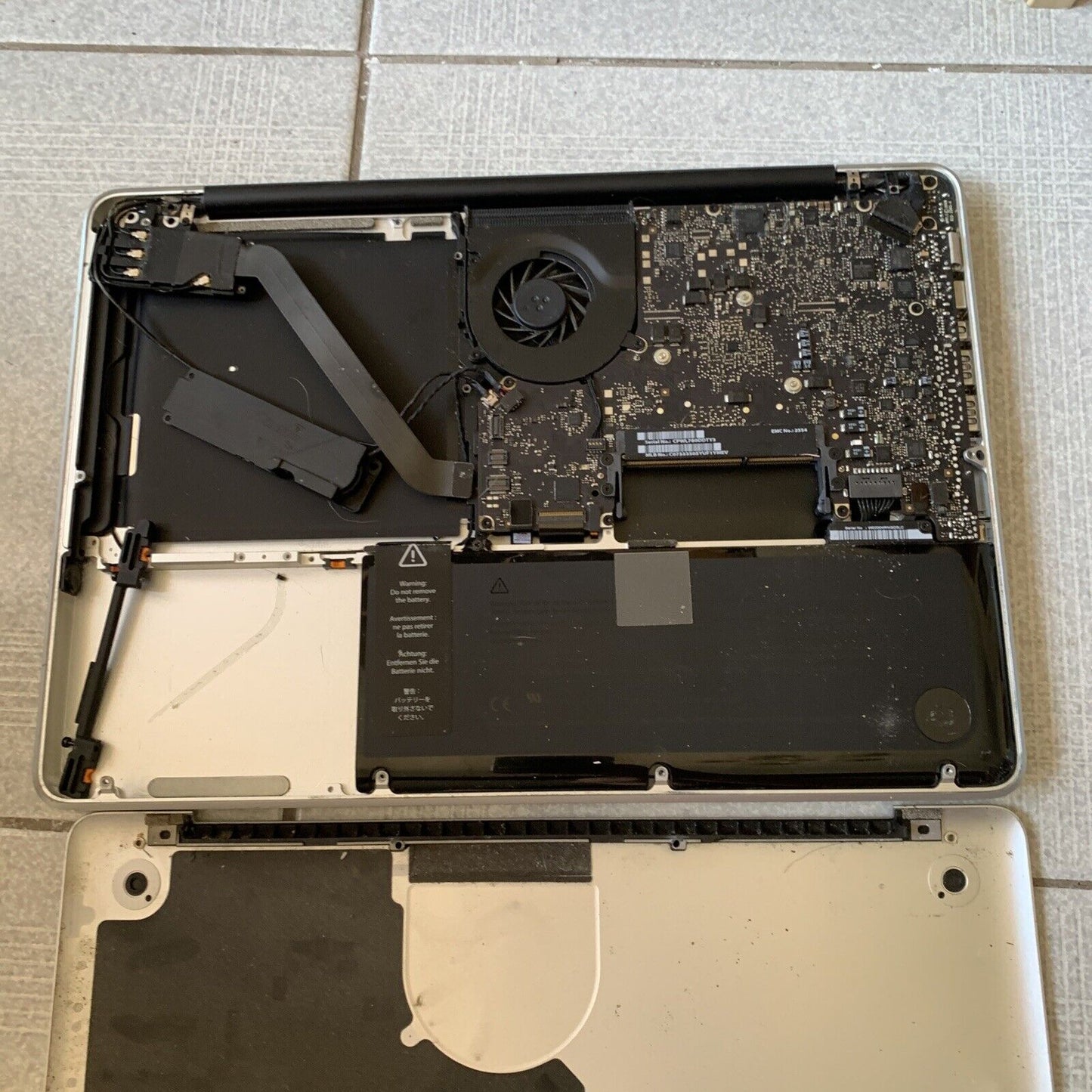 Apple MacBook A1278 i5 13.3" *For Parts Or Repair No HDD RAM Cracked Screen